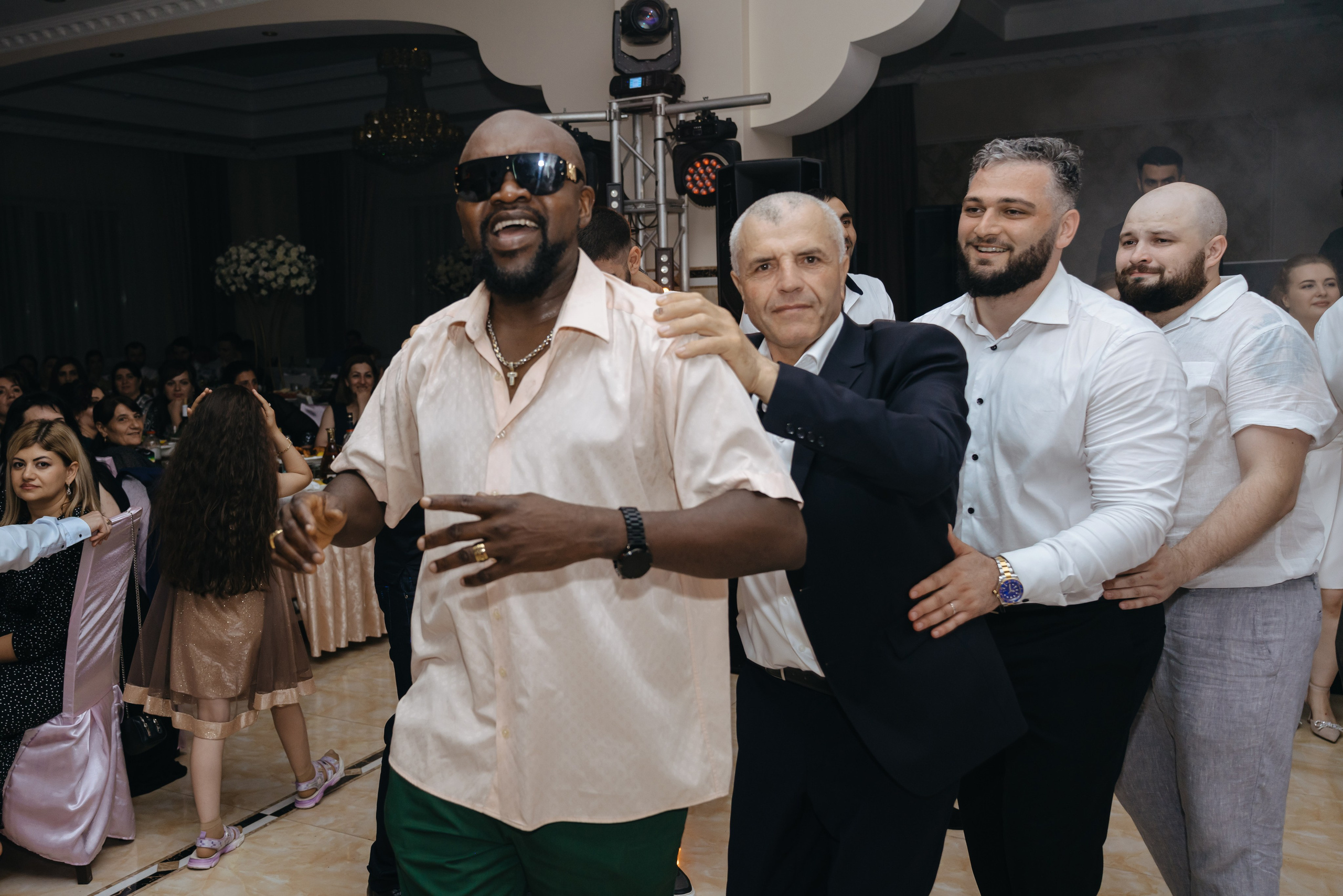 Артем и Лусине. Свадебный фотограф Красноярск Вязьминова Мария