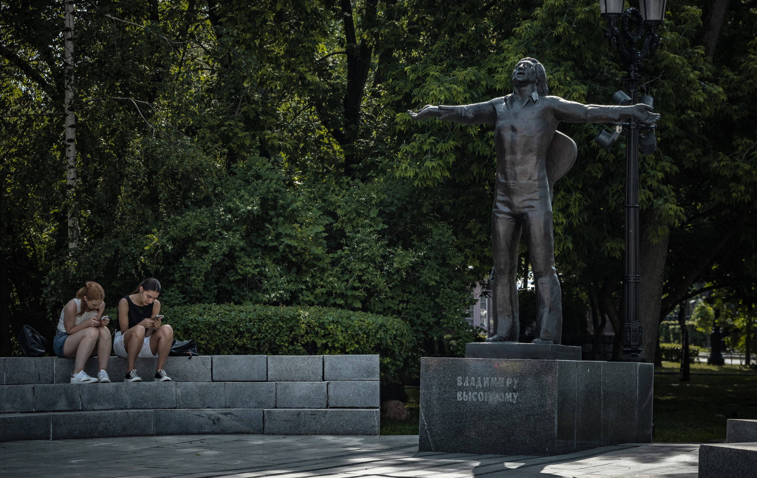 STREET. NE Cinema — backstage and reportage photography in cinema, music, Automotive and sport