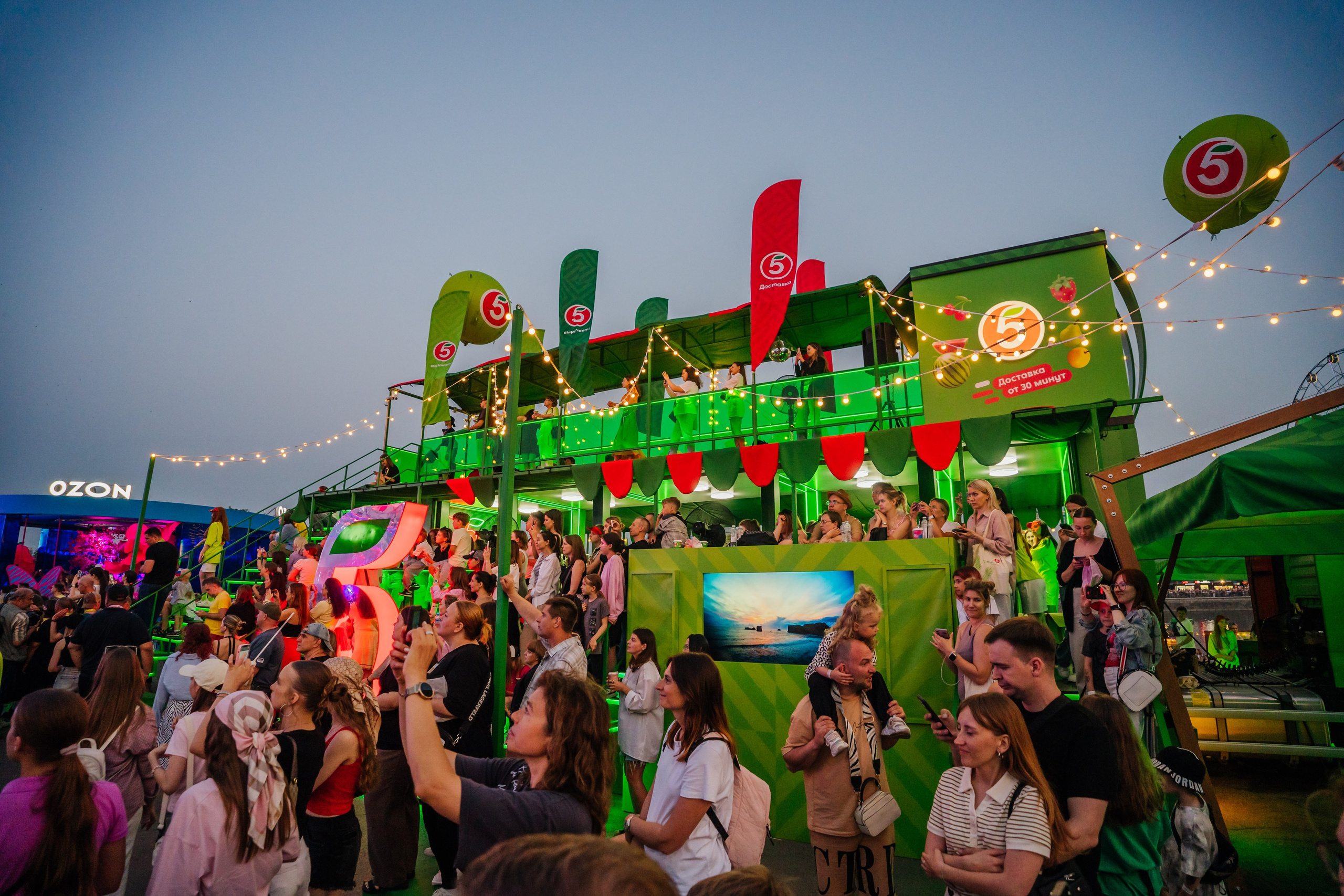 Пятерочка на VK фесте. Видеограф и Фотограф в Челябинске Ксения и Владимир Рюмины