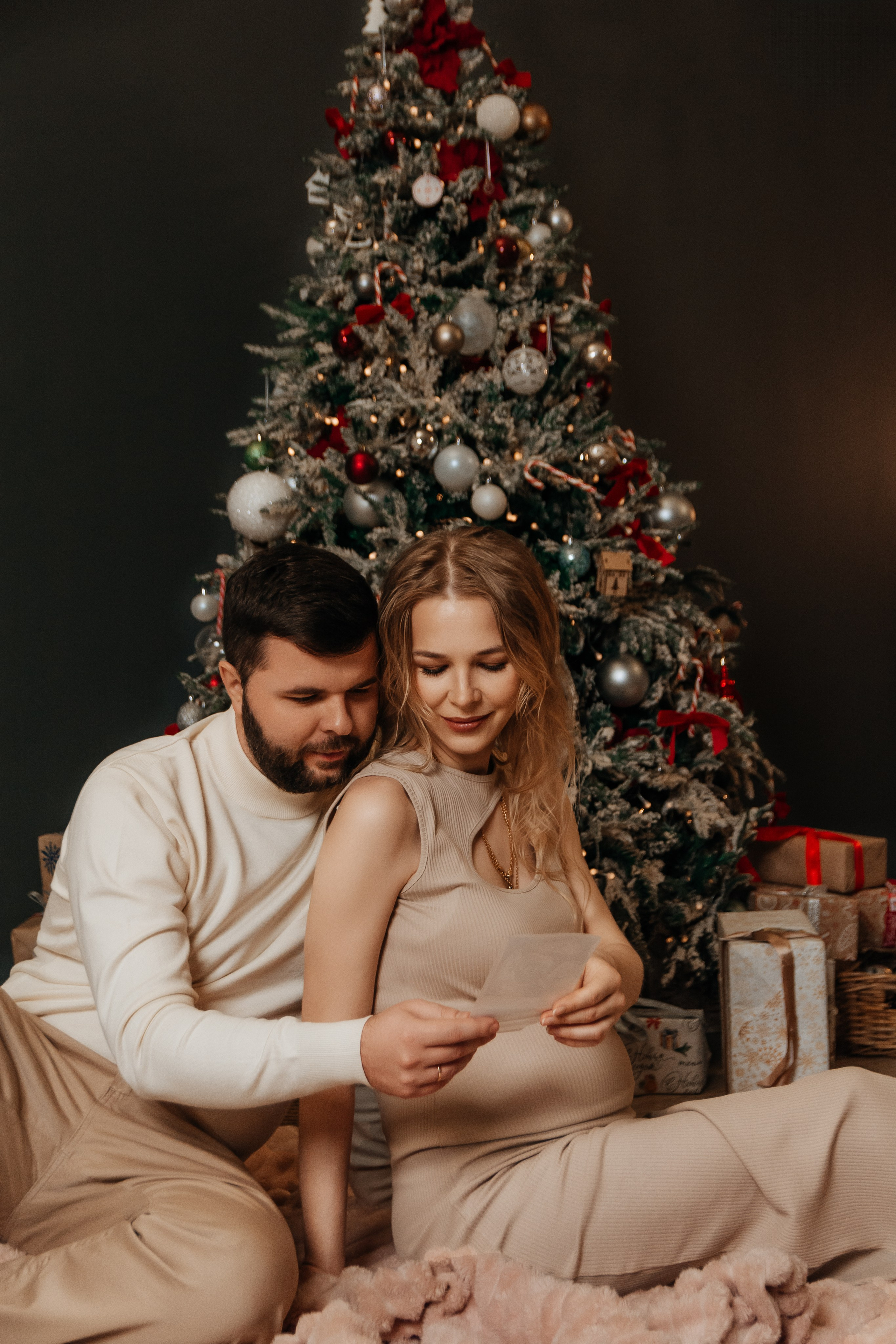 Новогодняя фотосессия беременности. Семейный и детский фотограф Кущ Наташа