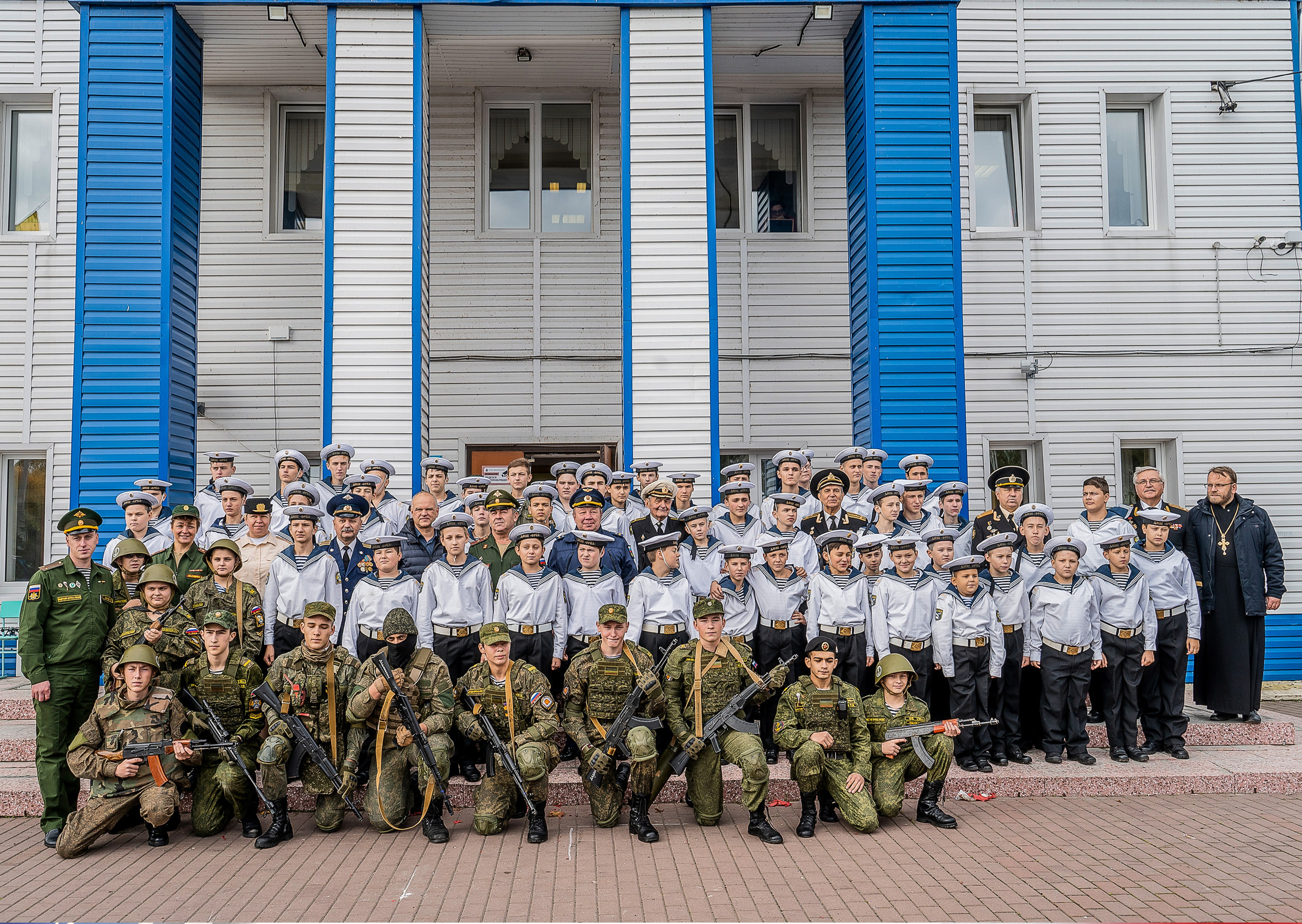 Кадетская книга с присяги на 6 разворотов 4900р. ВАША СЕМЕЙНАЯ ФОТОСТУДИЯ