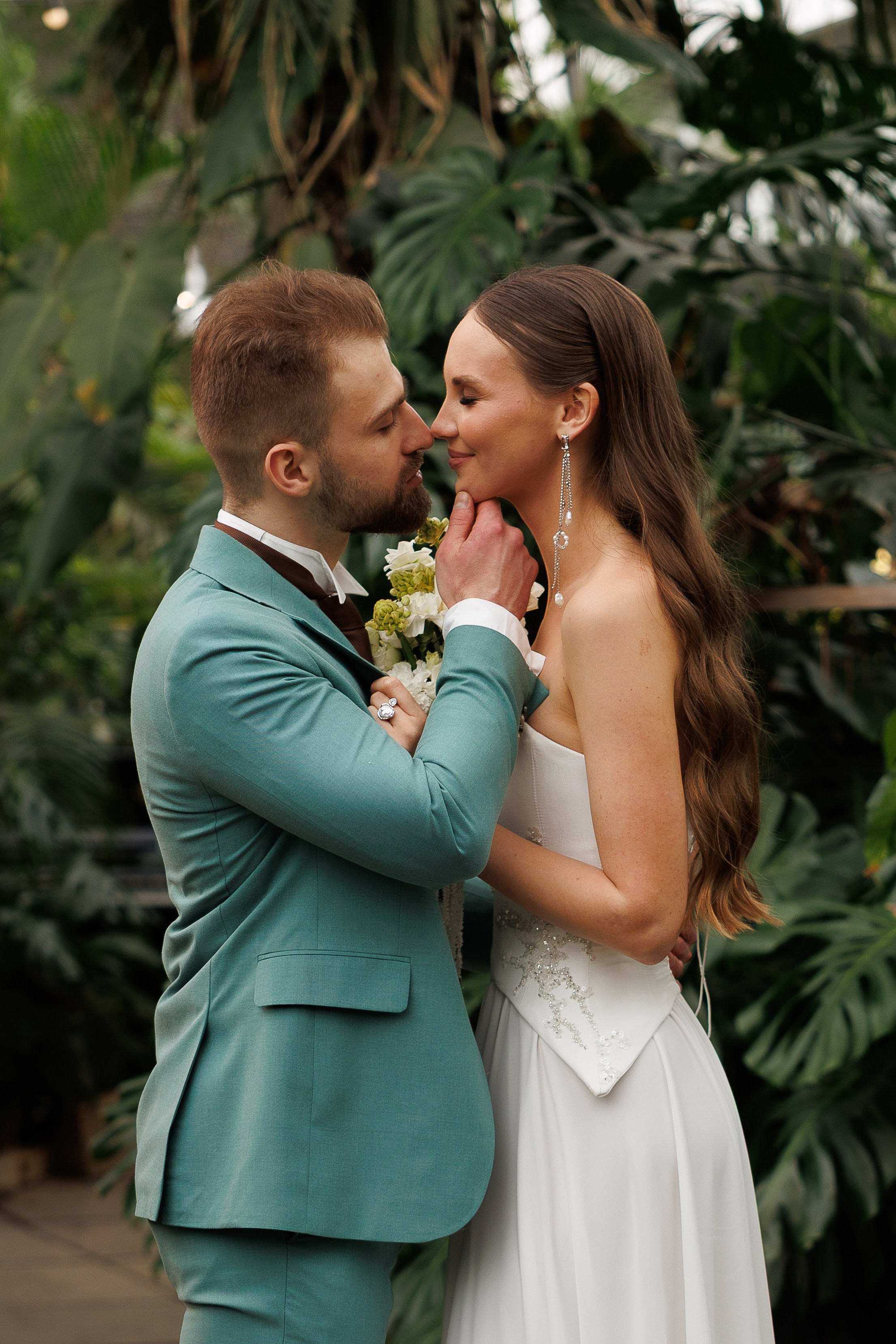 Свадебная прогулка в оранжерее. Питер. Свадебный и семейный фотограф в Москве Красинская Мария