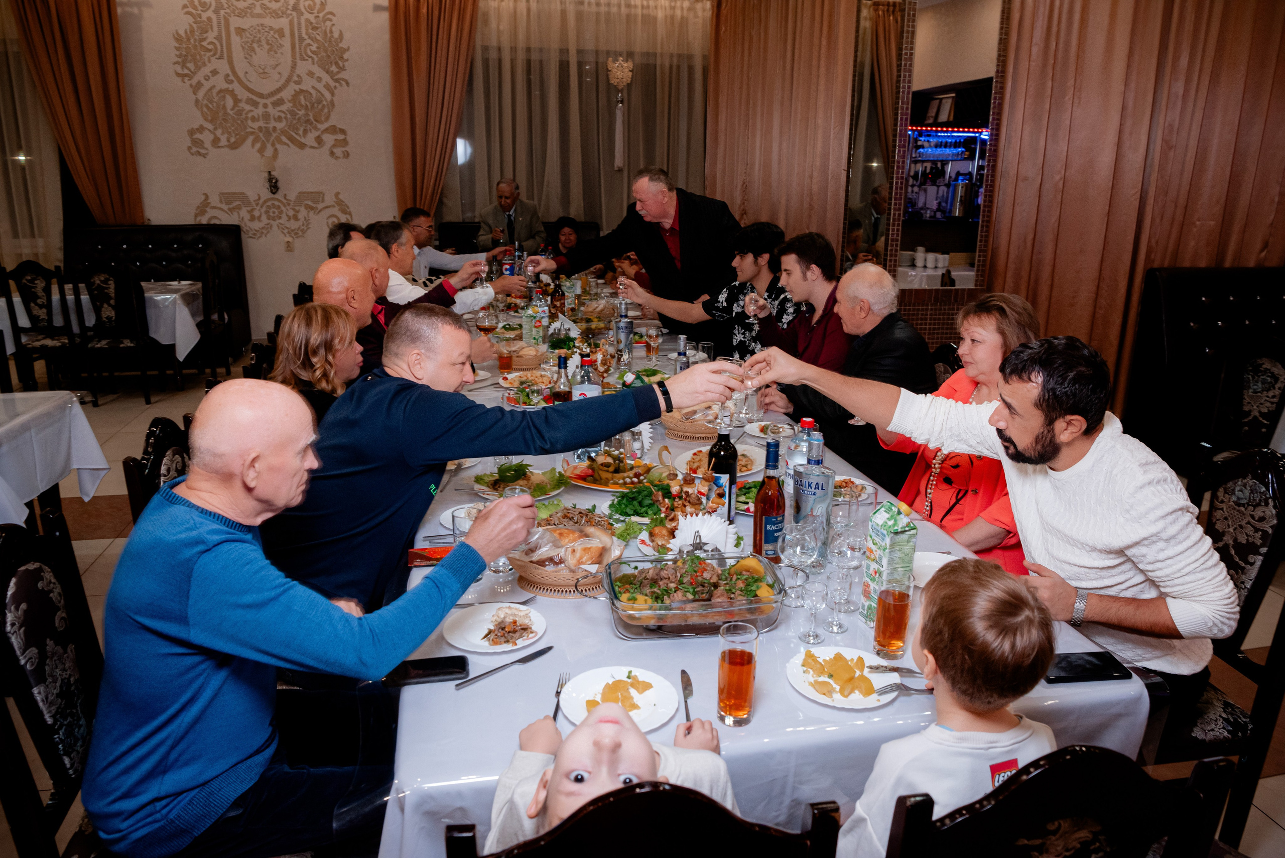Юбилей в кафе Леопард. Фотограф в Волгограде и Волжском Александр Горбань