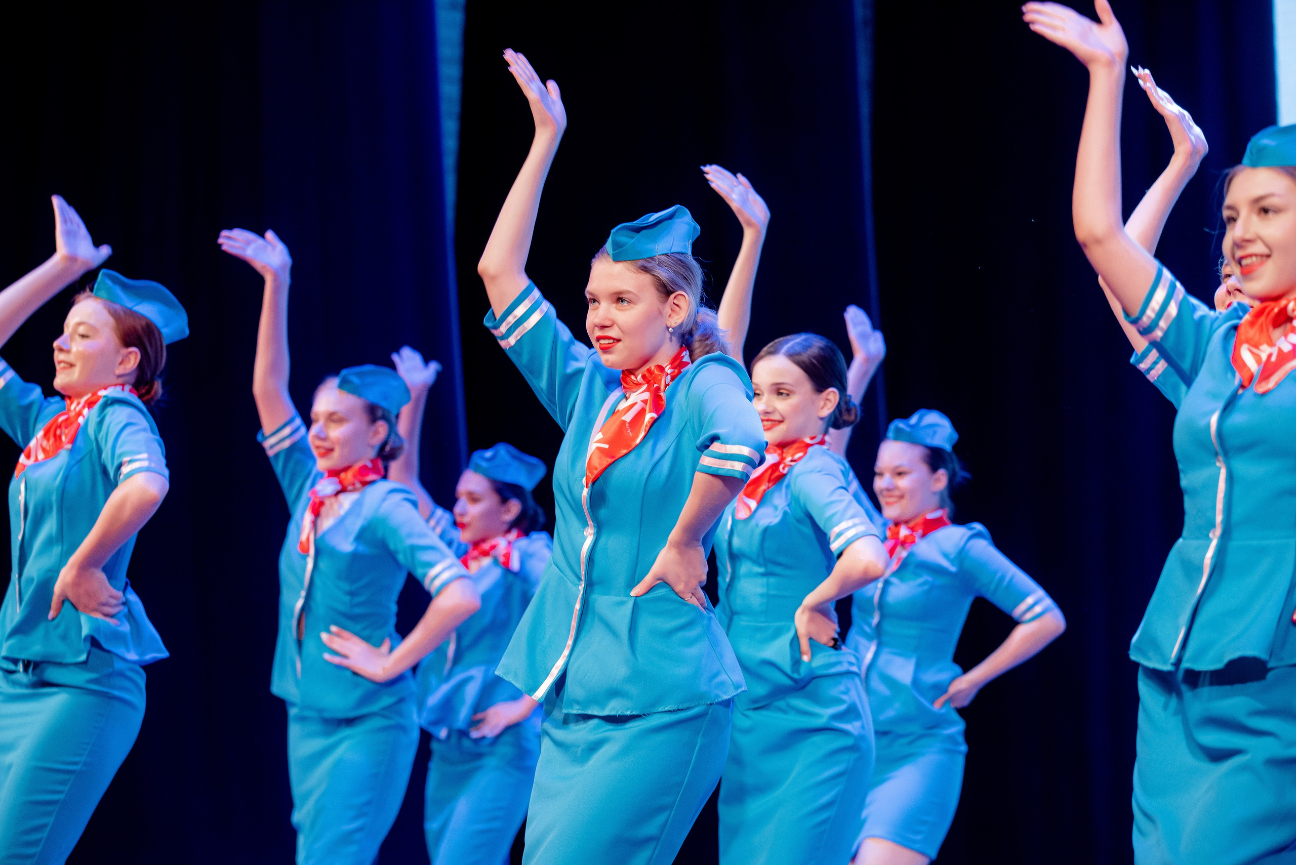 30 Школа. Вручение и Банкет. ДК Юбилейный и Банхоф. Фотограф в Волгограде и Волжском Александр Горбань