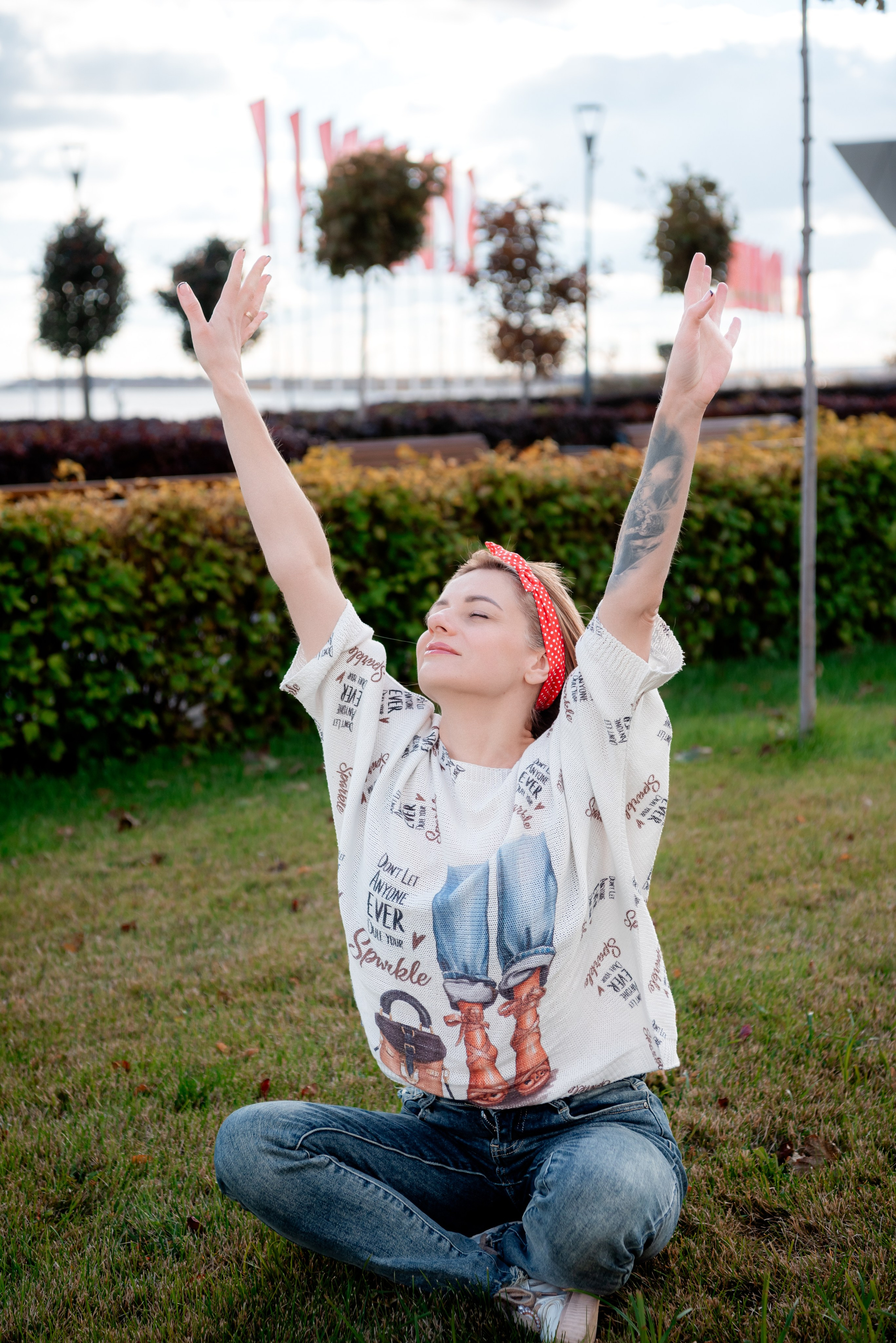 Фотосессия для яркой девушки Лилии на набережной Волгограда. Фотограф в Волгограде и Волжском Александр Горбань