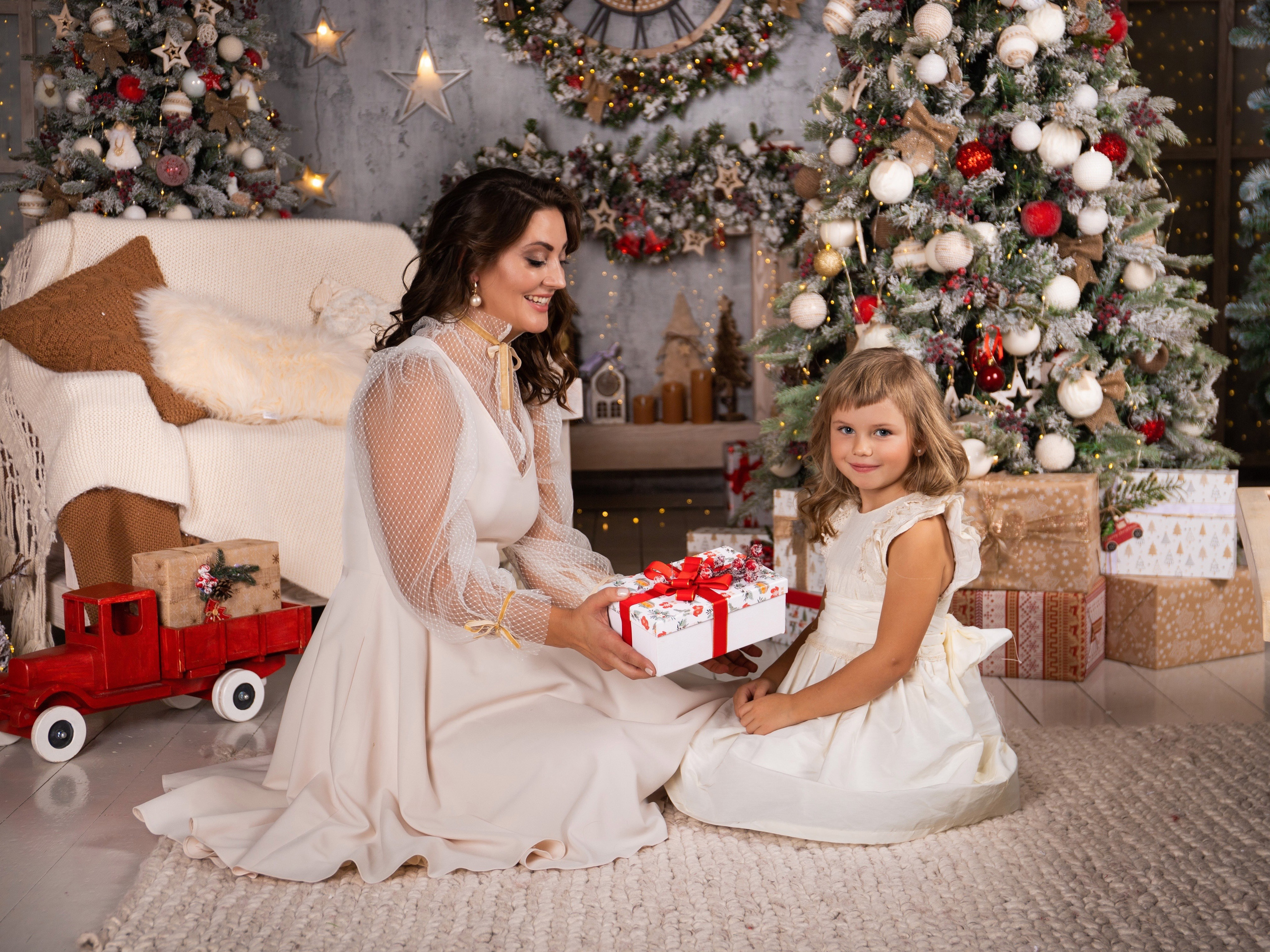 Новогодняя семейная съемка в студии. Свадебный и семейный фотограф в Москве Мила Широких