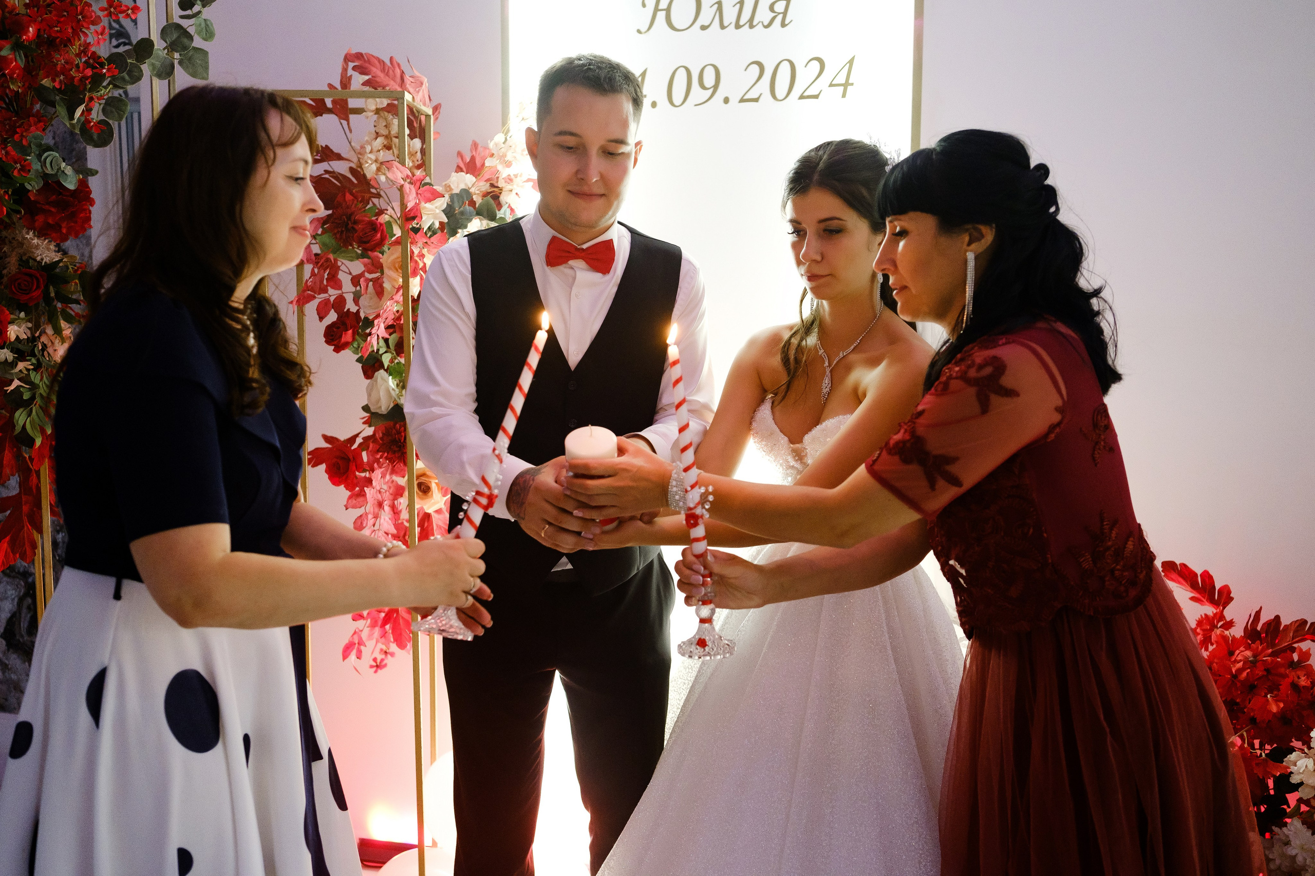 Михаил и Юлия. Свадебный фотограф | репортаж | праздники | крещение