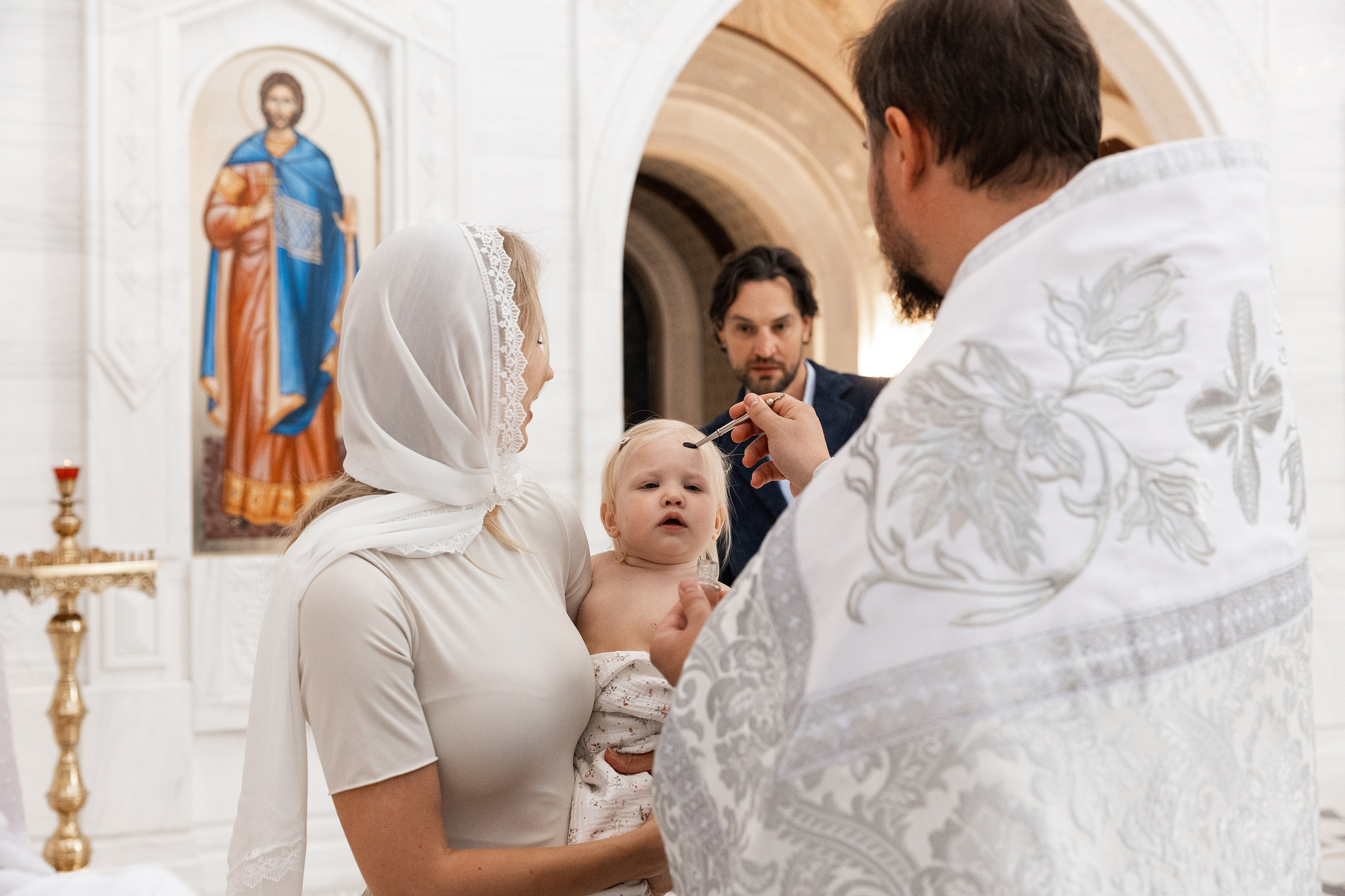 Крещение Аделины. Фотограф Крещение, Выписка москва