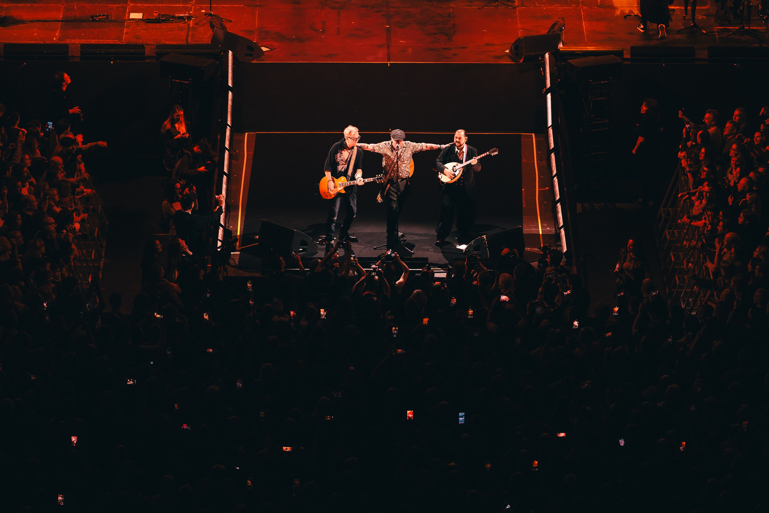 Гарик Сукачёв. Магия музыки в кадре: Концертная Фотография