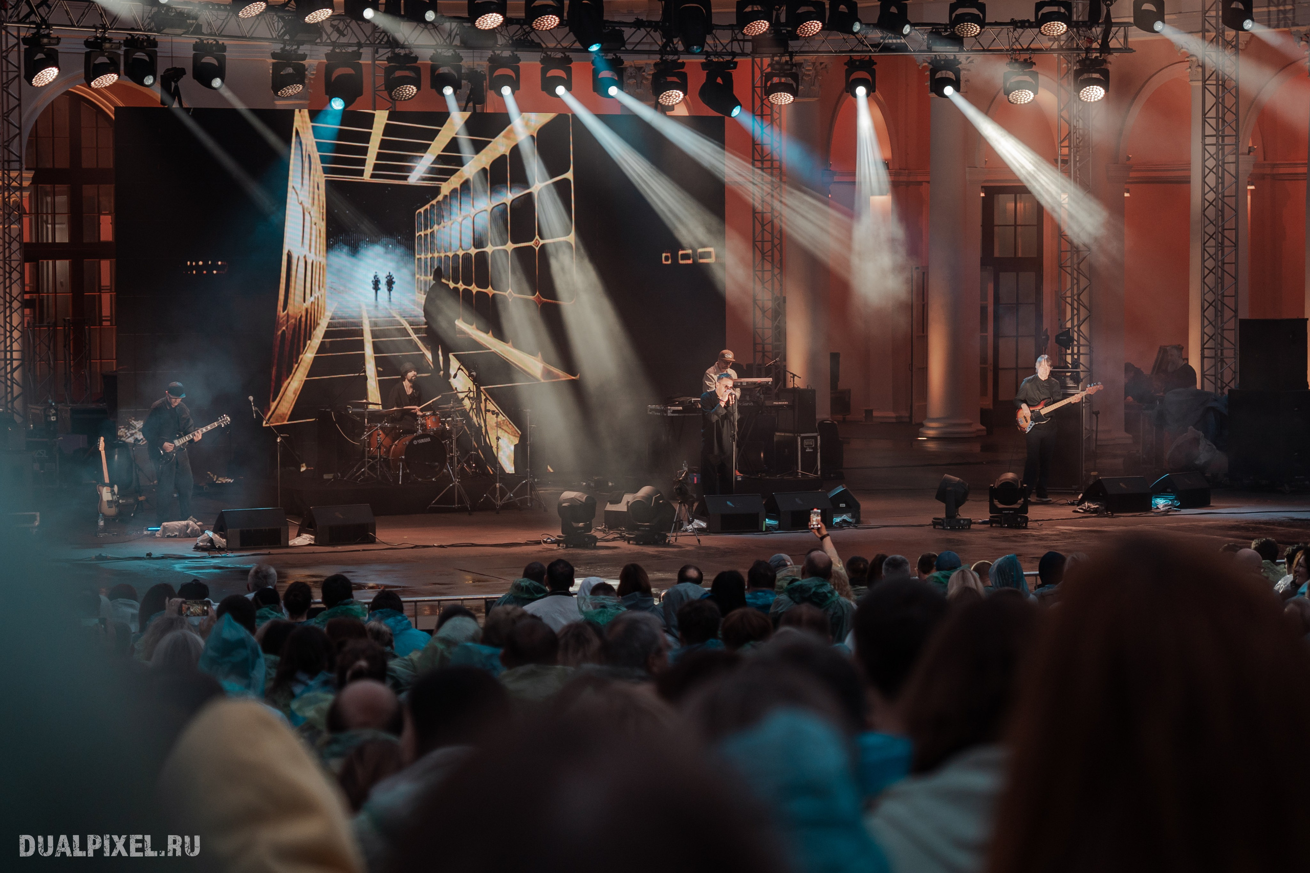 Танцы Минус. Магия музыки в кадре: Концертная Фотография