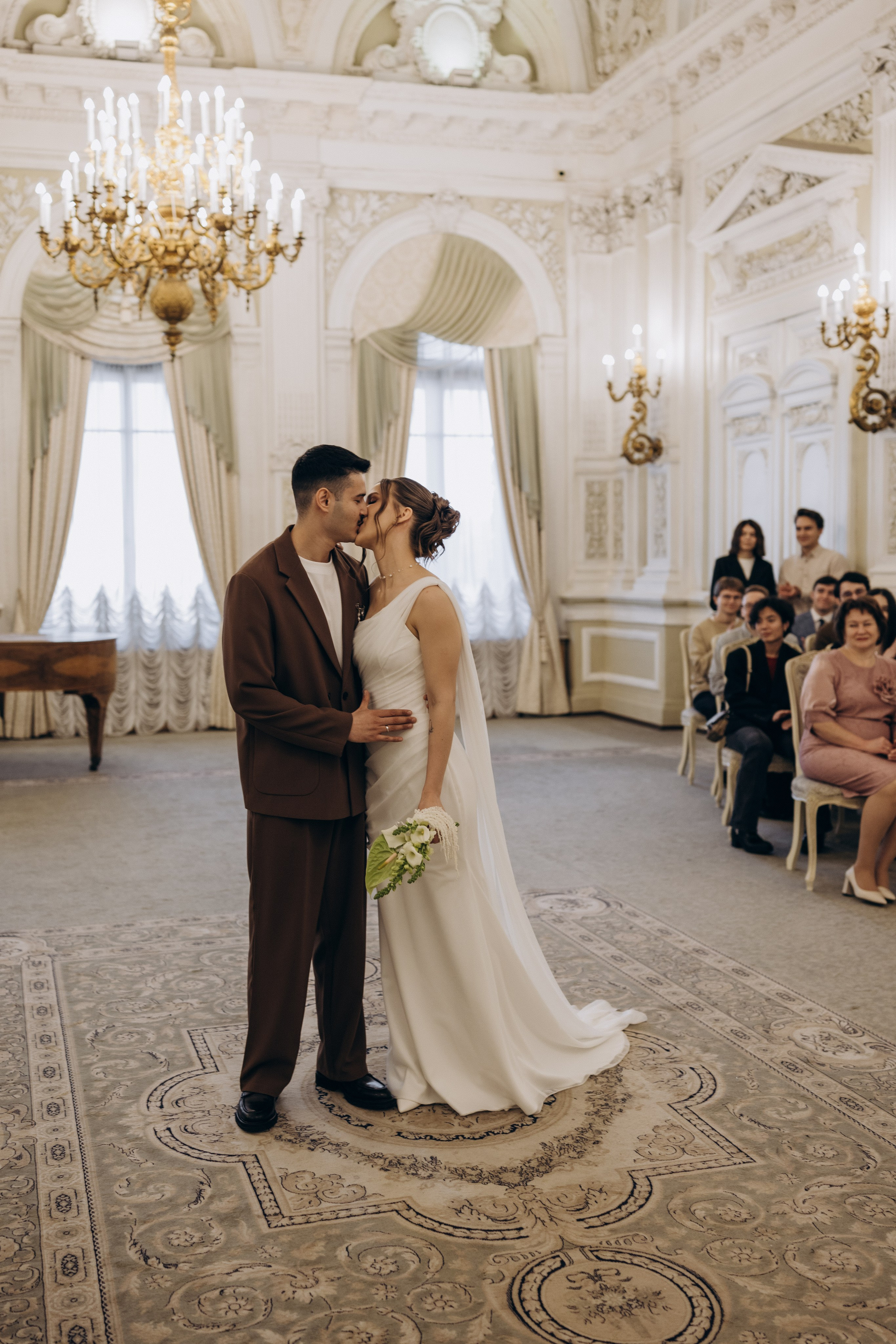 Амир и Екатерина | Дворец бракосочетания 1. Свадебный и love story фотограф в Санкт-Петербурге