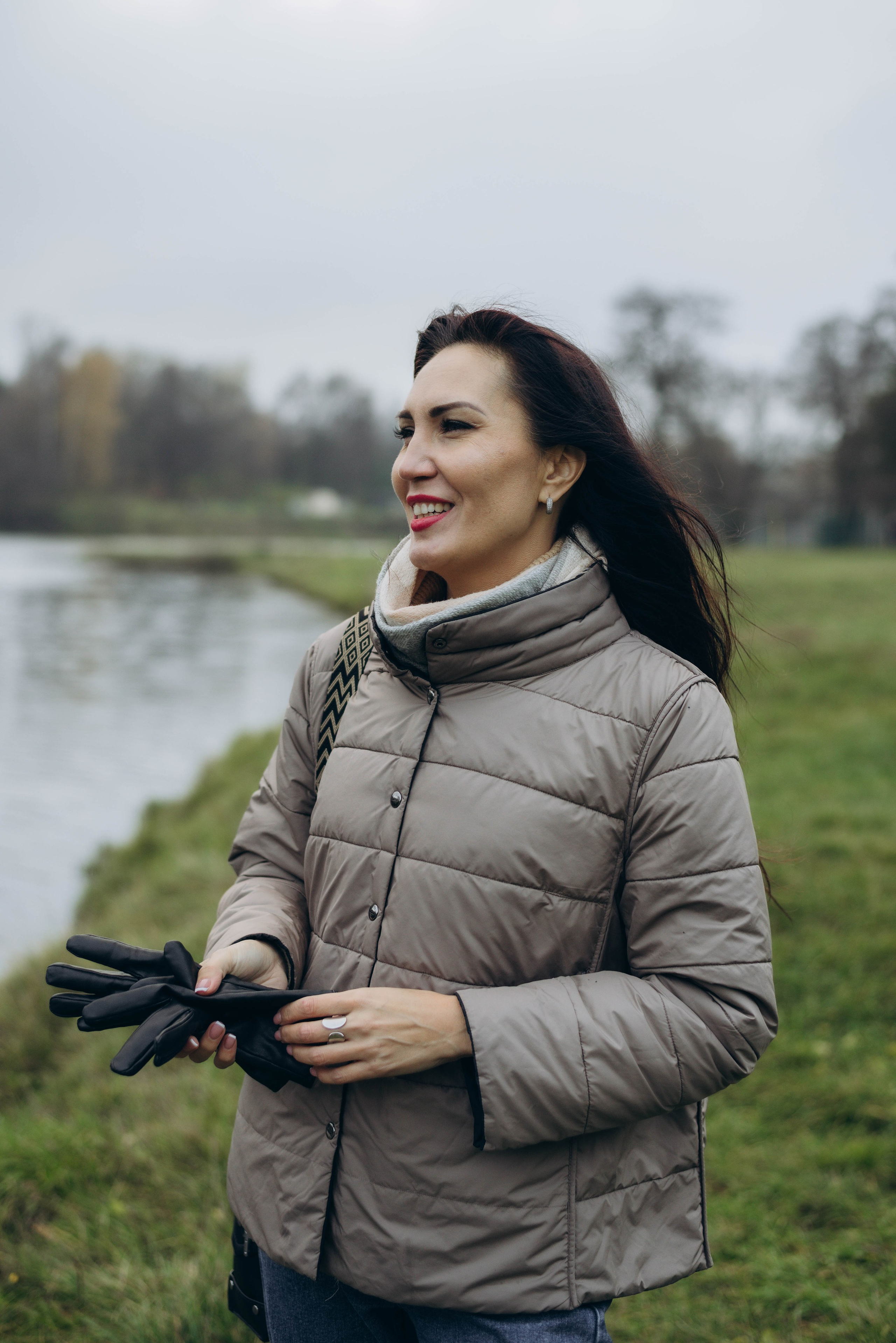 Прогулочная фотоссесия для девушки в парке. Семейный фотограф в Железнодорожном Масаева Елена