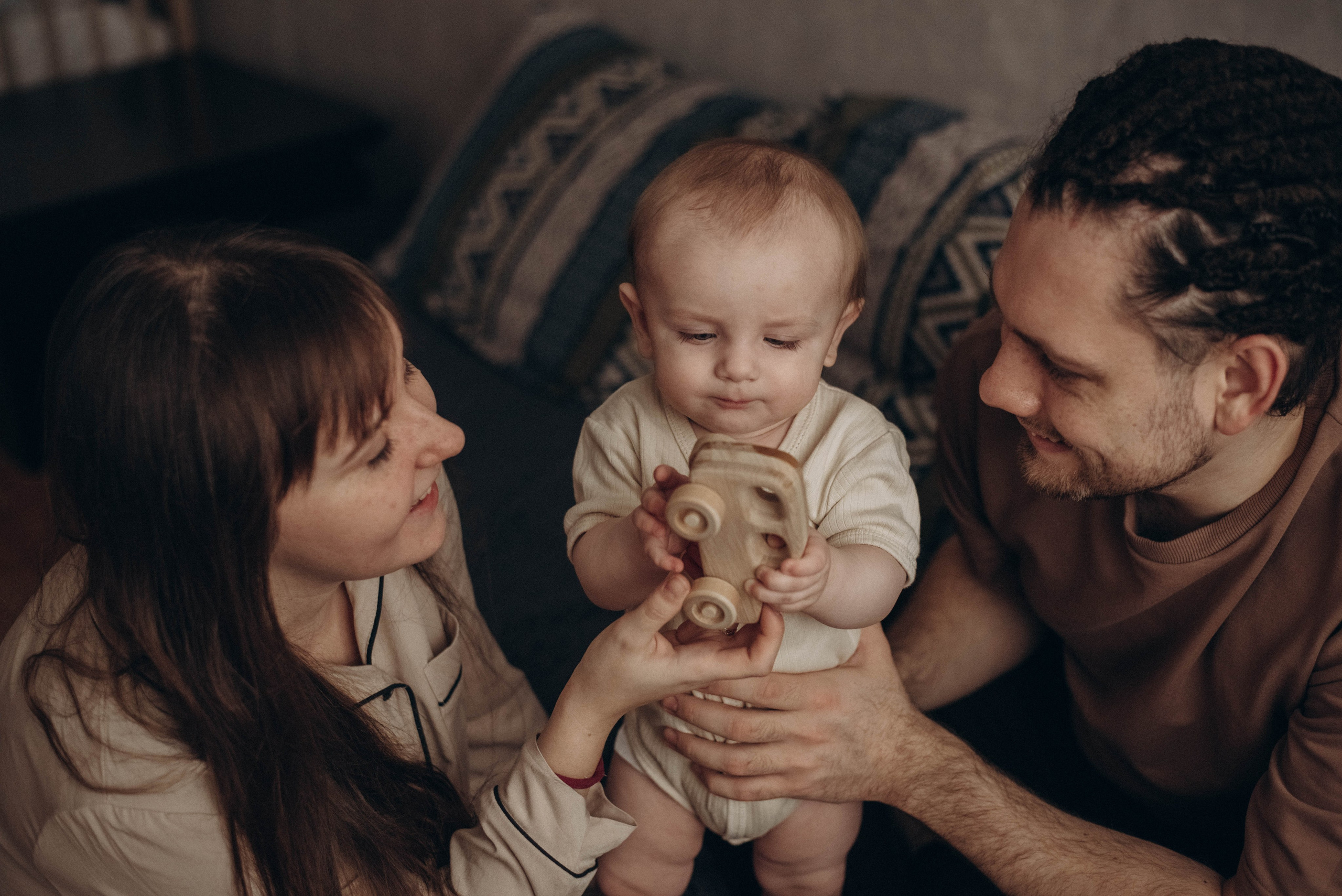 Домашняя семейная фотоссесия с малышом. Семейный фотограф в Железнодорожном Масаева Елена