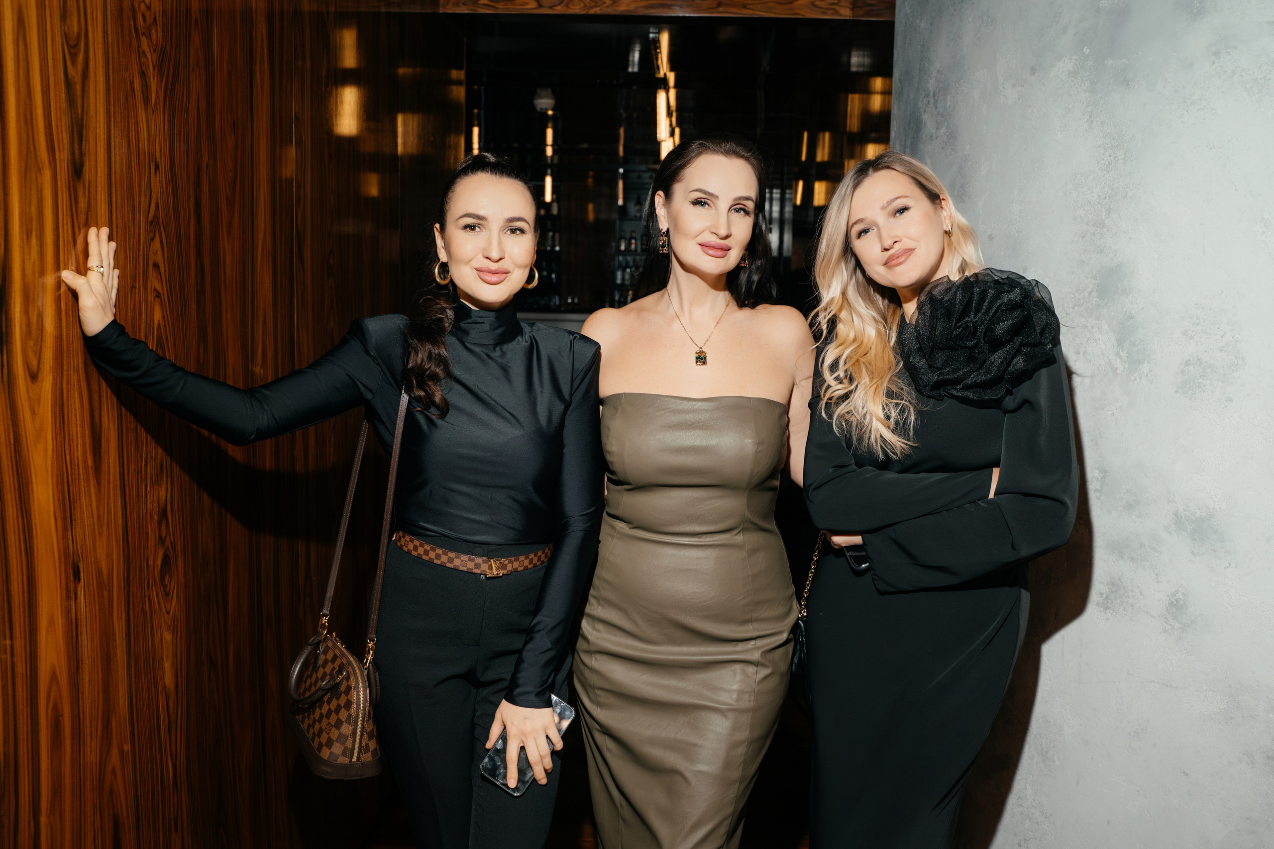 15 ноября (пятница). BENUAR Restaurant