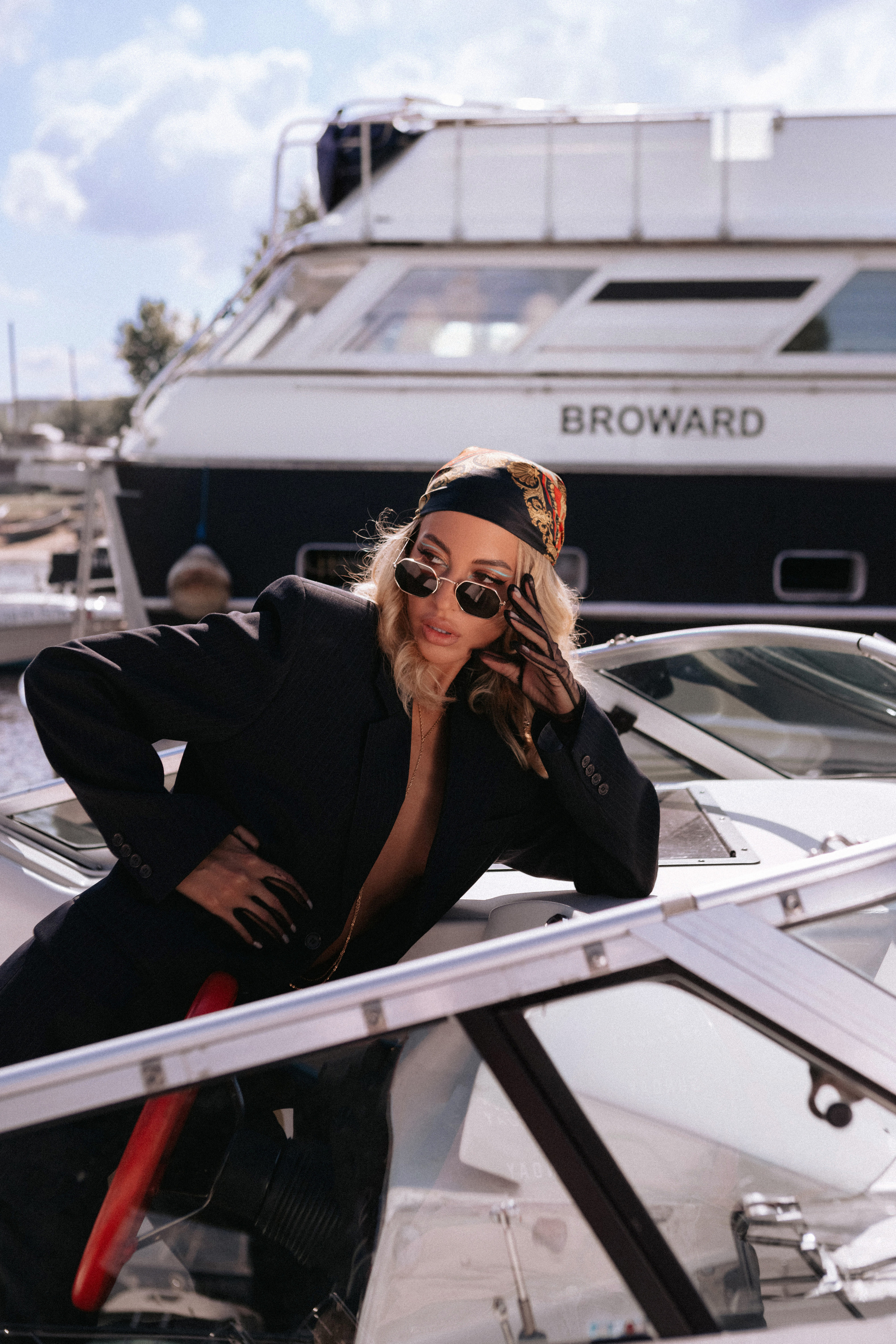 YACHT. Стилист Анастасия Шевченко