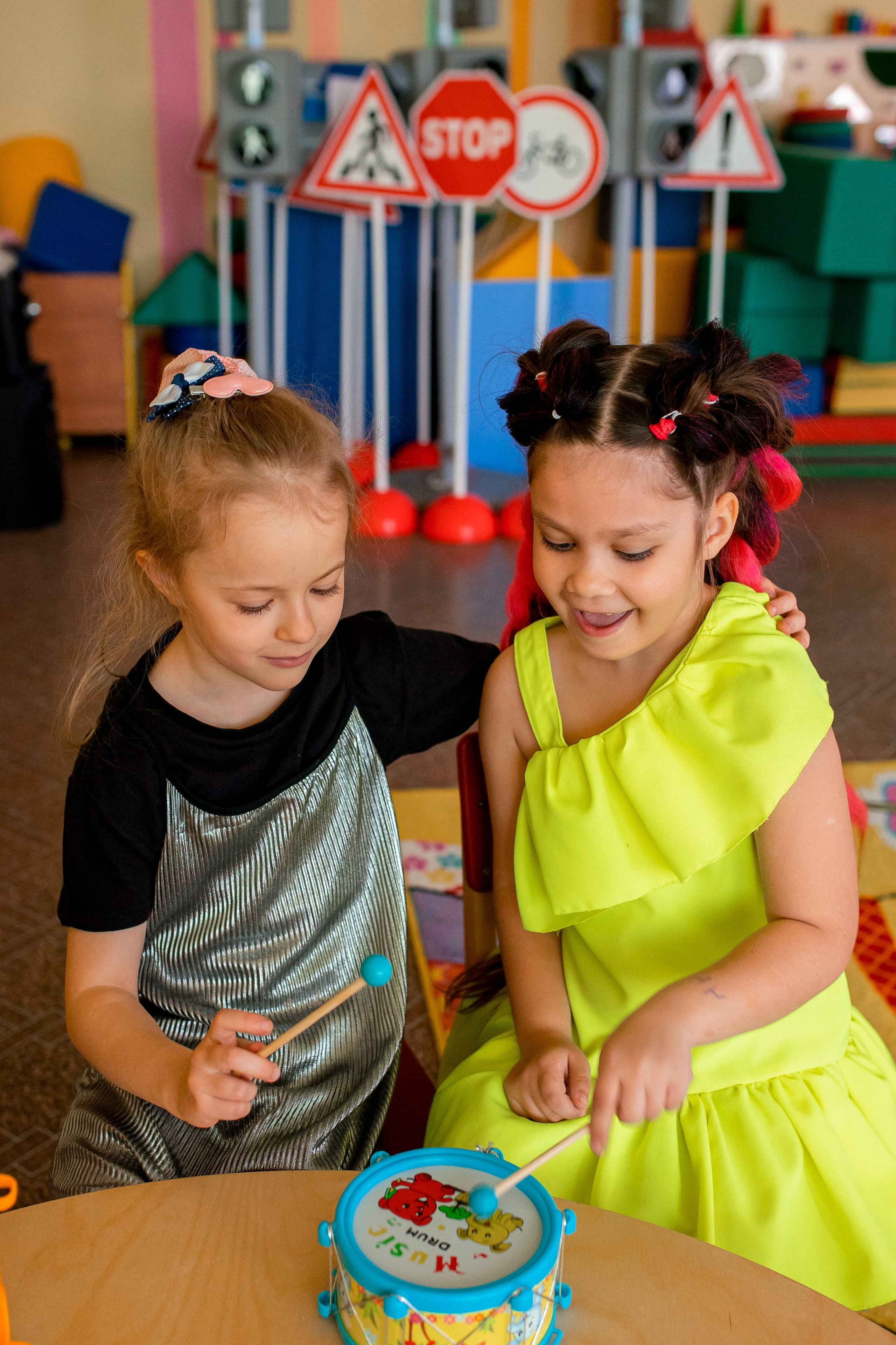 Выпускница Милена с группой. Семейный и детский фотограф город Тында Дарья