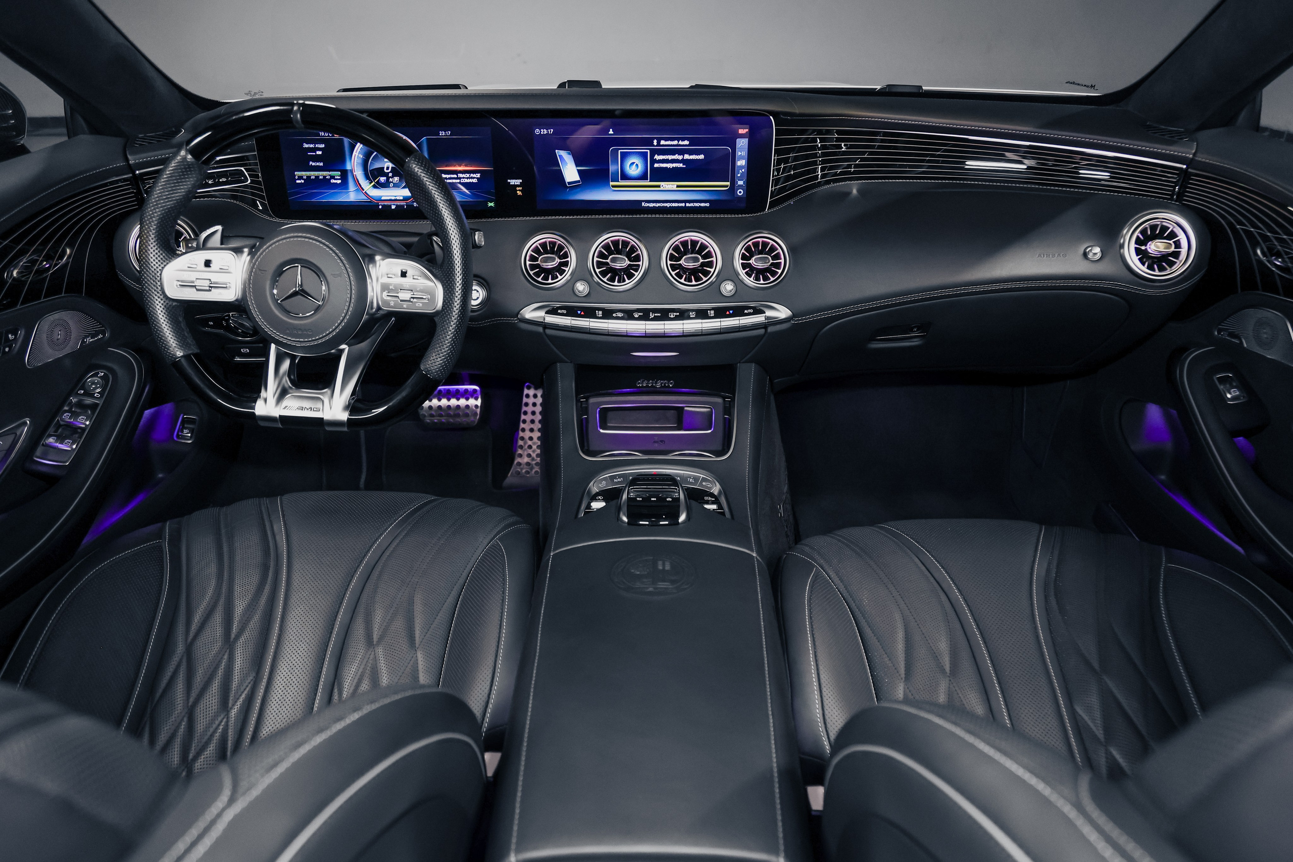 2020 MERCEDES BENZ S63 AMG WHITE ON BLACK $145,000 / 27,100 KM ODOMETER. Mixturecaptures