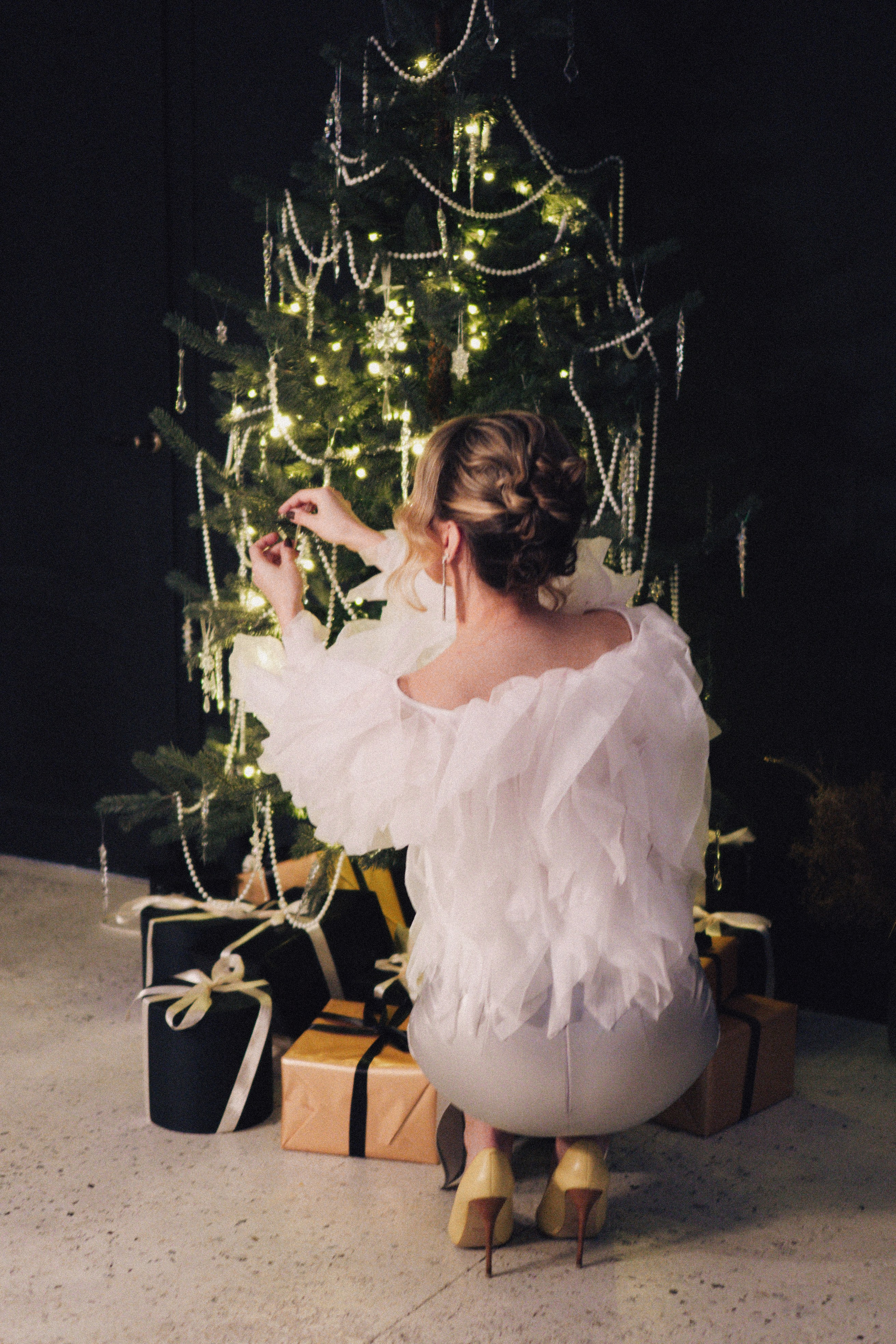 НОВОГОДНЯЯ ФОТОСЕСИИЯ В СТУДИИ ДЛЯ ДЕВУШКИ И ПРОГУЛКА ПО ЧЕРНЫШЕВСКОЙ. Профессиональный фотограф, Санкт-Петербург — Виктория Богомолова