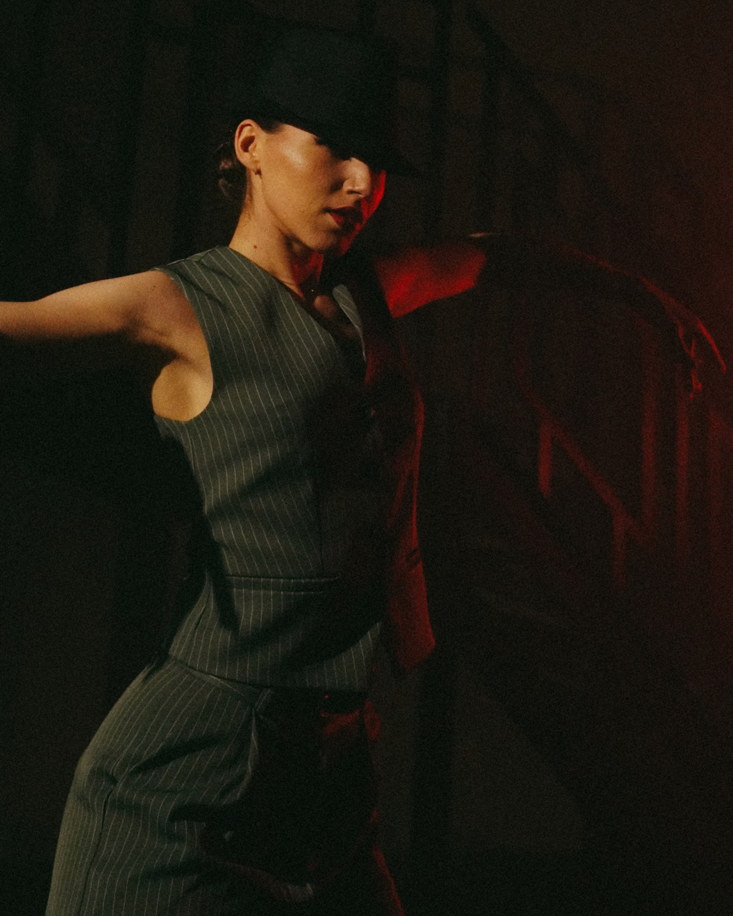 Острые козырьки. Фотограф Юлия Евсеева