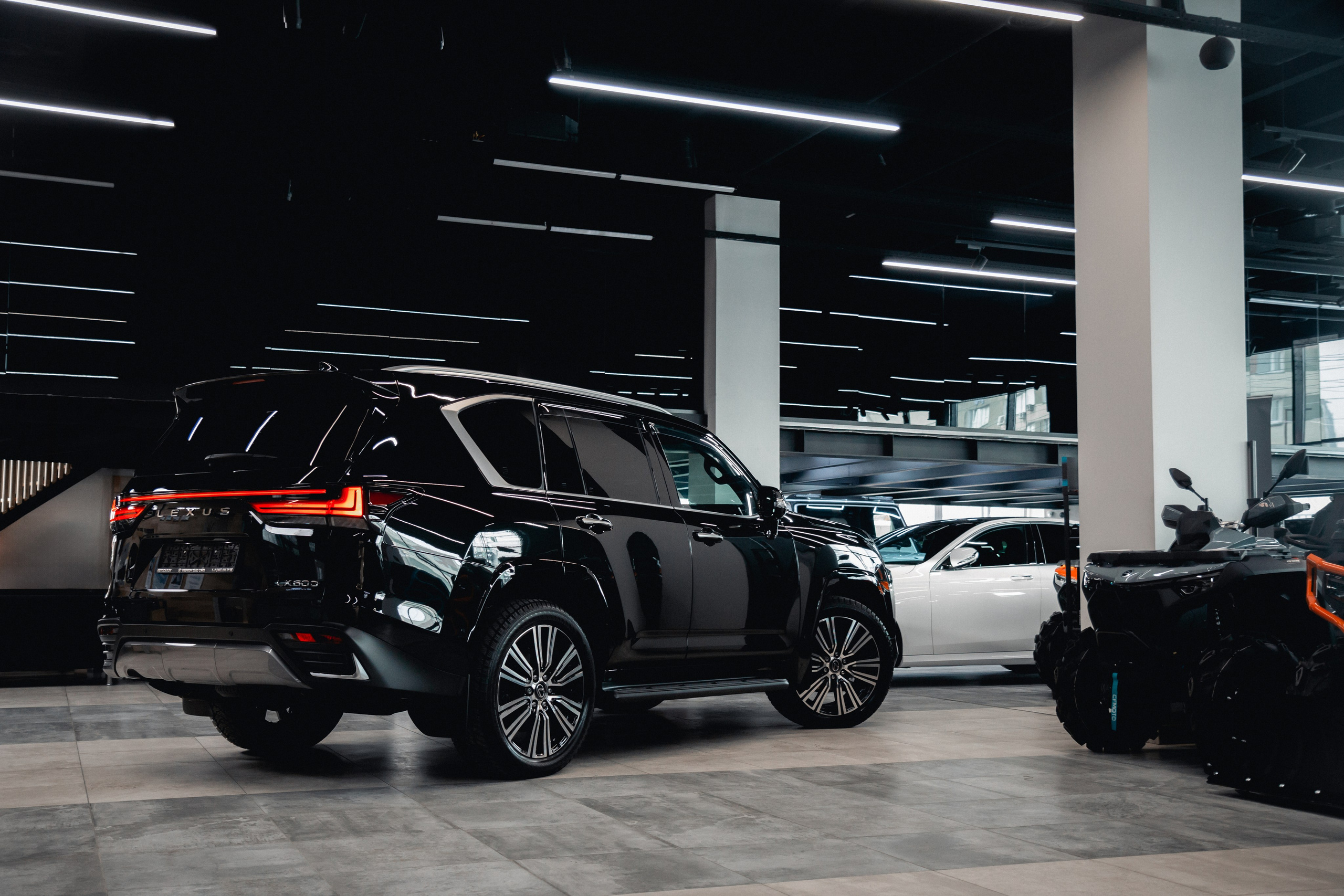 Lexus LX600. Автомобильный фотограф и видеограф в Новосибирске|Александра Косухина