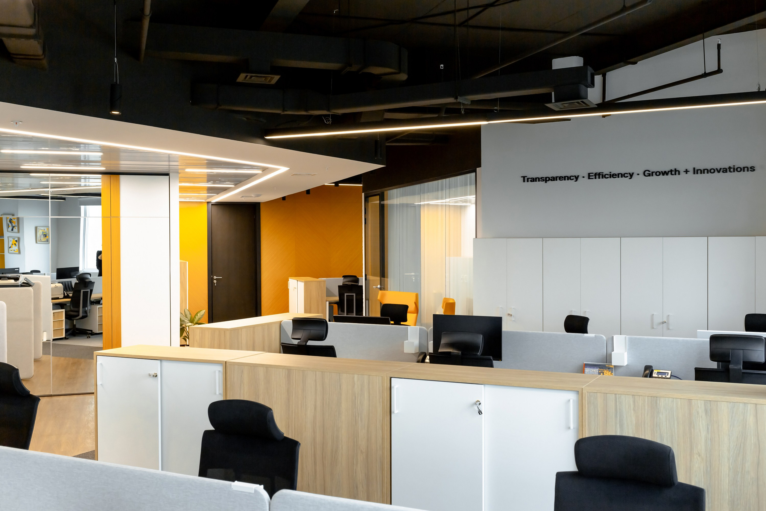 Mercure space. Репортажный фотограф в Алмате Чумаков Георгий