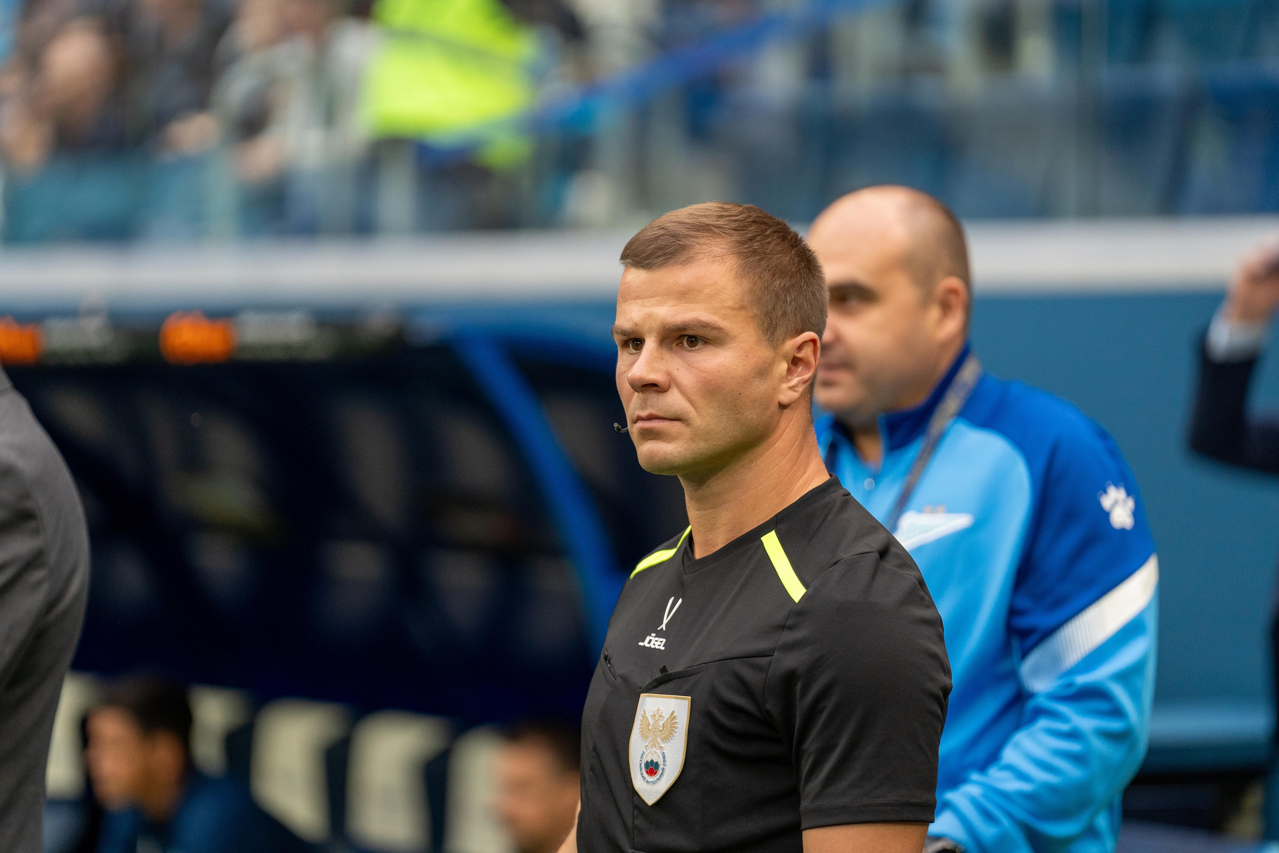 Судья на матче Зенит — Динамо, репортажный фотограф спорт съемка