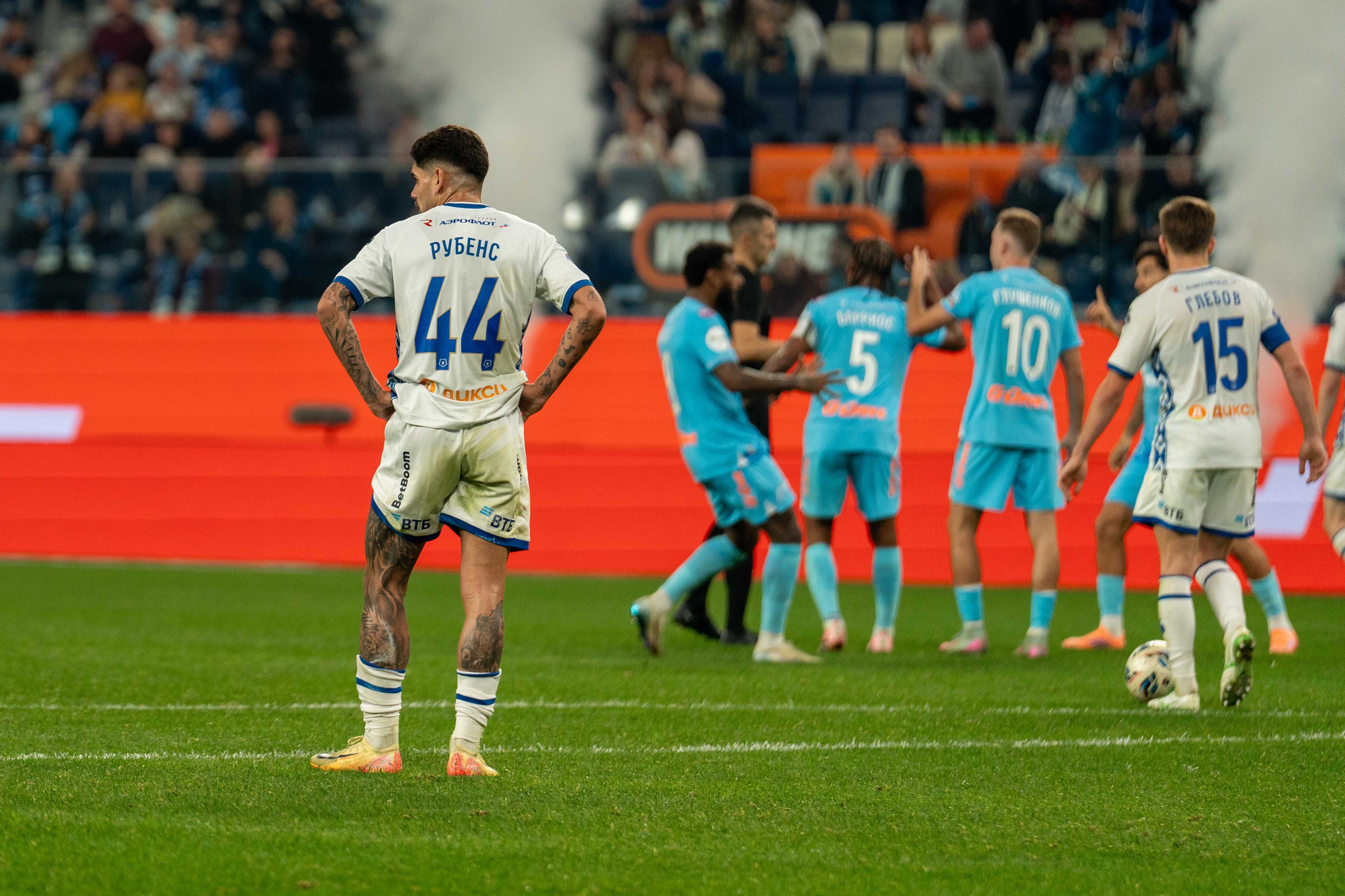 Зенит — Динамо (Москва): фотогалерея РПЛ, 13 тур на Газпром Арене | Антон Гауф. Спортивный фотограф в Санкт-Петербурге | Антон Гауф