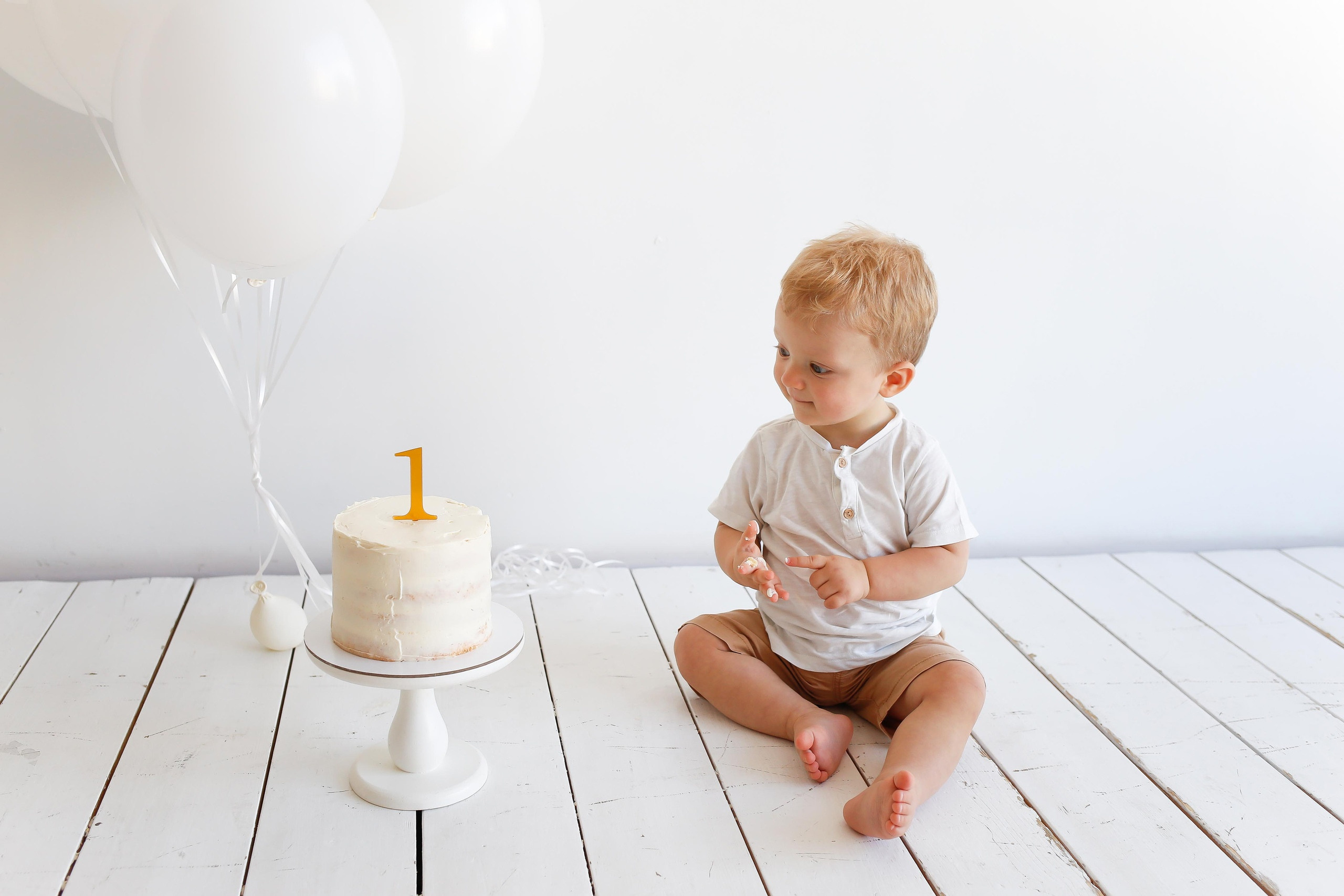 Первый торт у Артемки. Детский и семейный фотограф Санкт-Петербург, фотосессия Спб