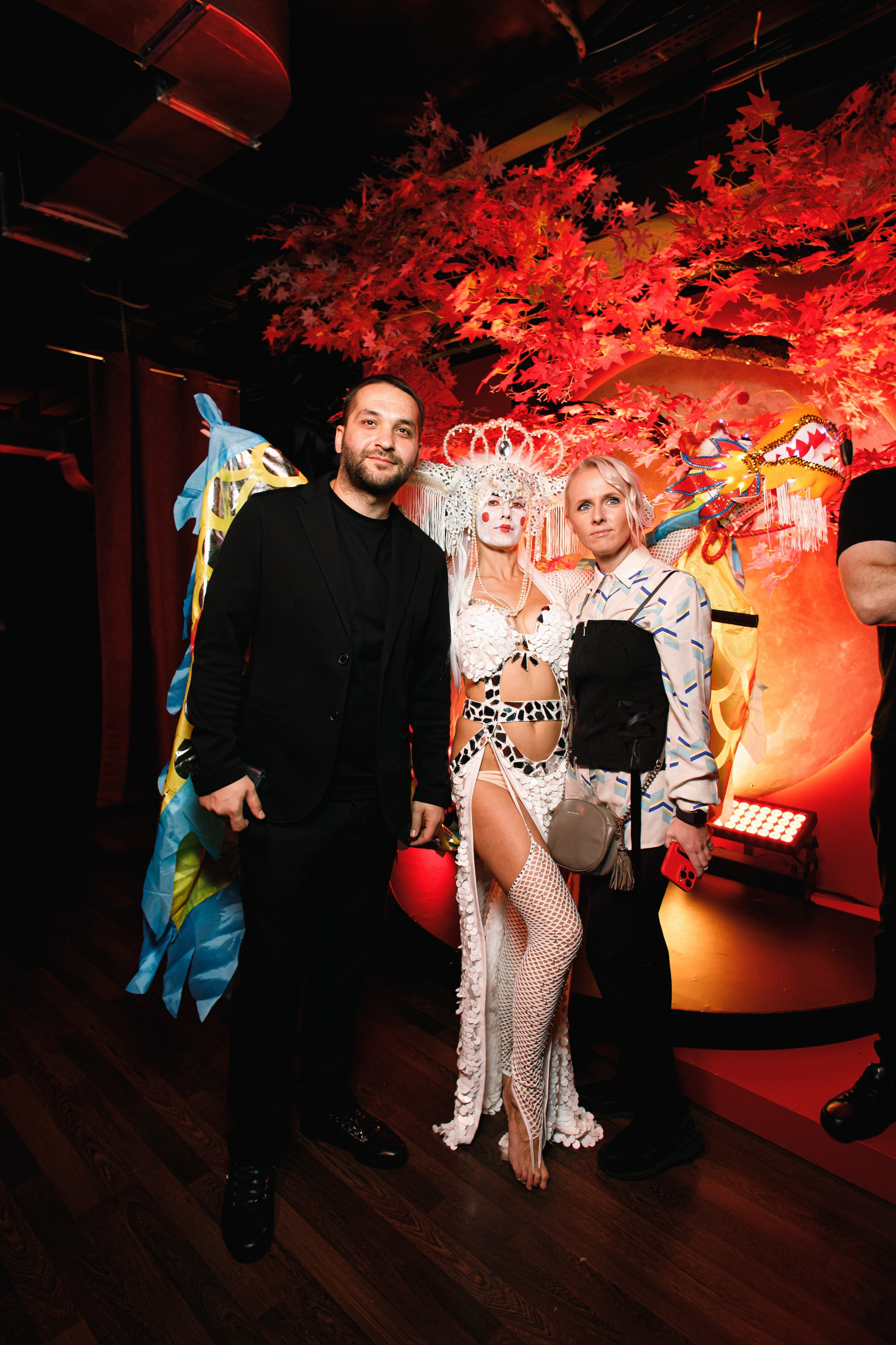 ILLEGAL FRIENDS | ASIA. СВОИ. ФОТООТЧЕТЫ-СОБЫТИЯ-МЕСТА