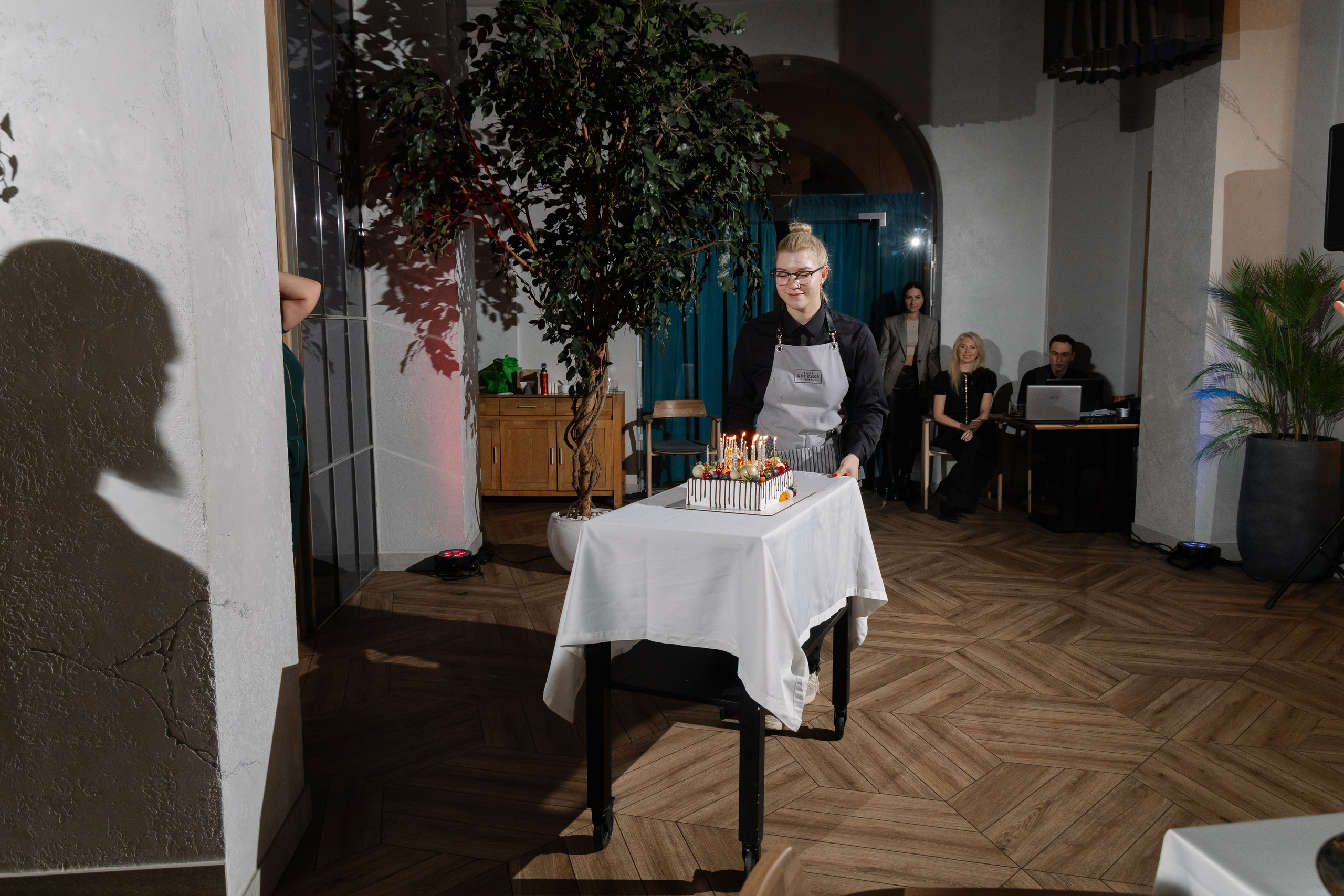 Фотосъемка юбилея в ресторане «Березка» в Минске. Свадебный фотограф в Минске/Беларуси Сергей Спиридонов