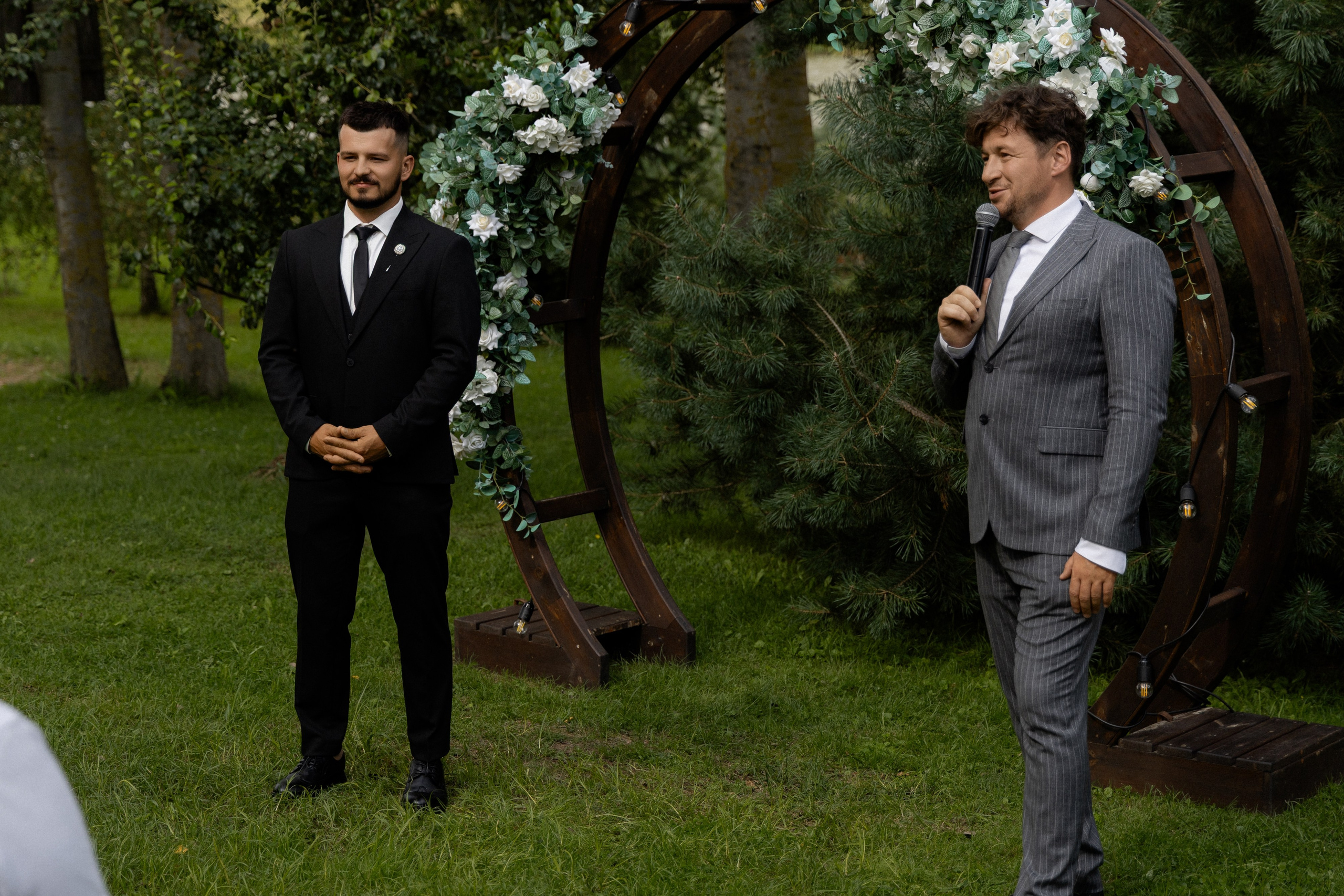 Свадебная фотосессия в агроусадьбе Лабодянка в Минске. Свадебный фотограф в Минске/Беларуси Сергей Спиридонов