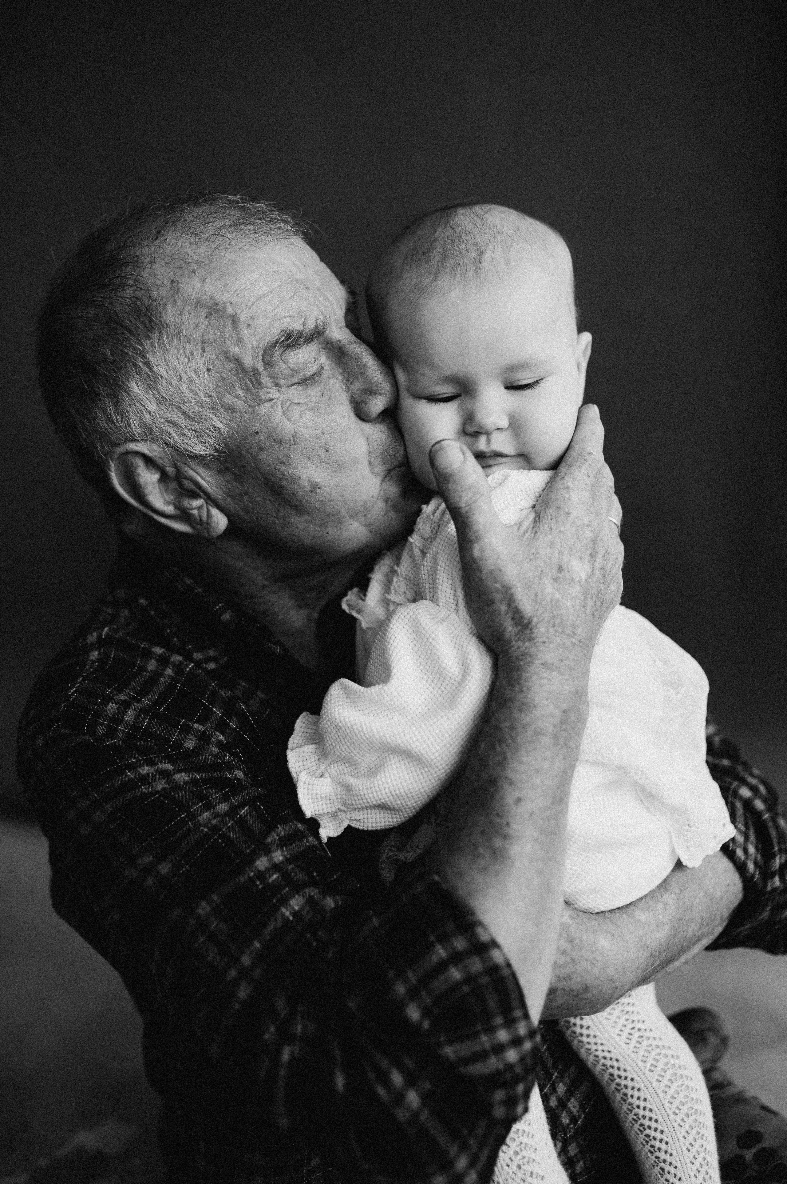 СЕМЕЙНАЯ СЪЕМКА В СТУДИИ. Семейный фотограф в Новосибирске Женя Индрикова