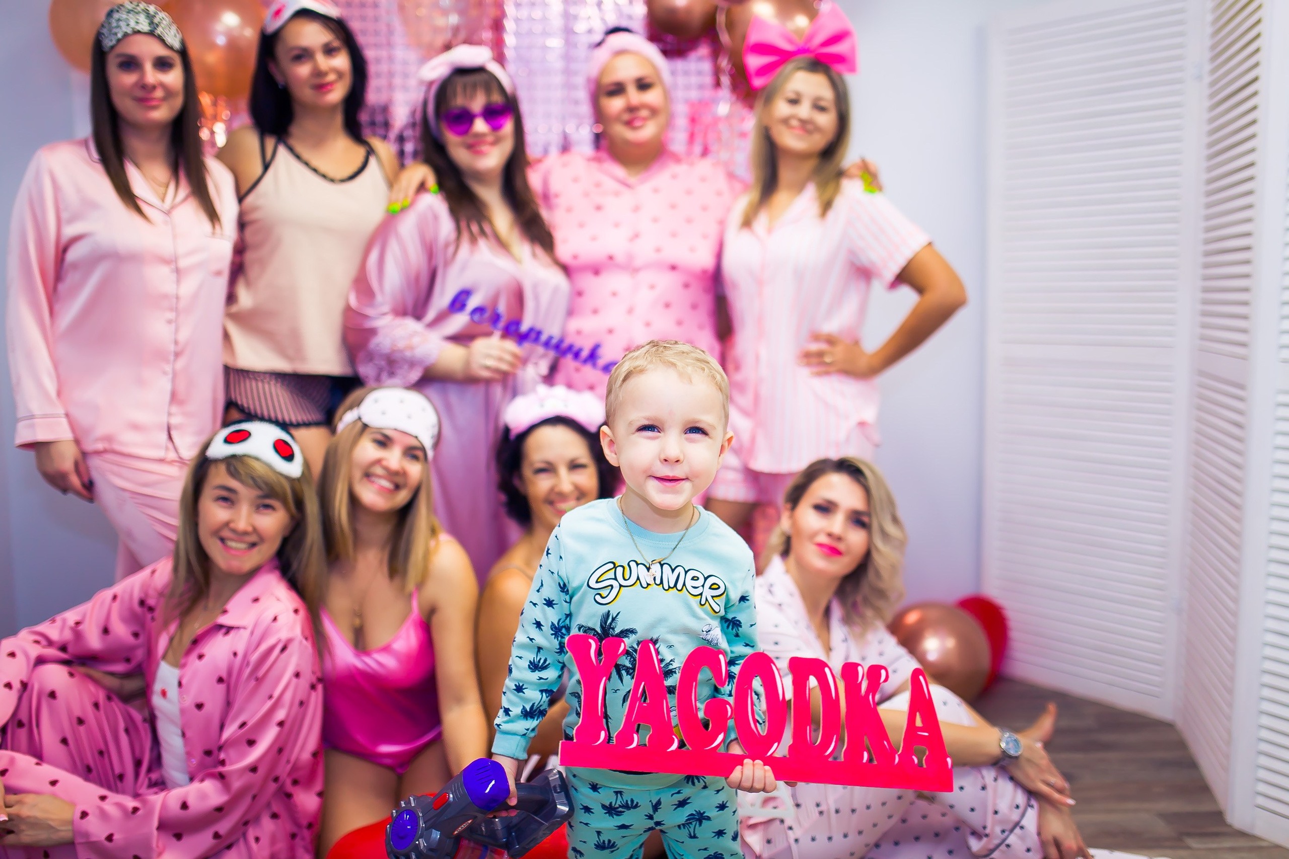 Ягодка). Дизайн интерьера Керчь, дизайнер интерьера Еремина Мария Керчь, Симфер