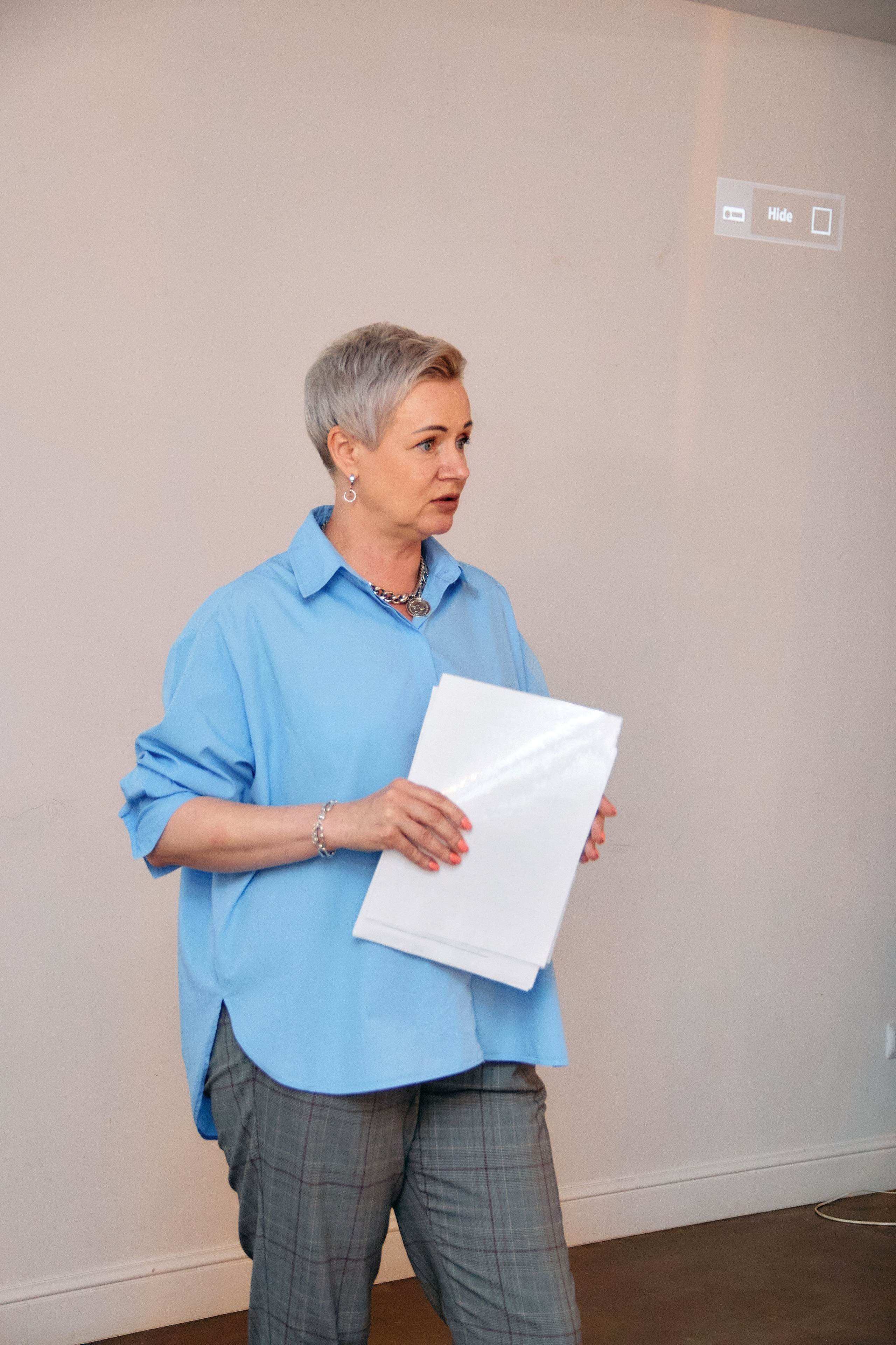 Деловой разговор «Перспективы инвестиций в 2024 году». Фотограф в Смоленске Ася Польшина