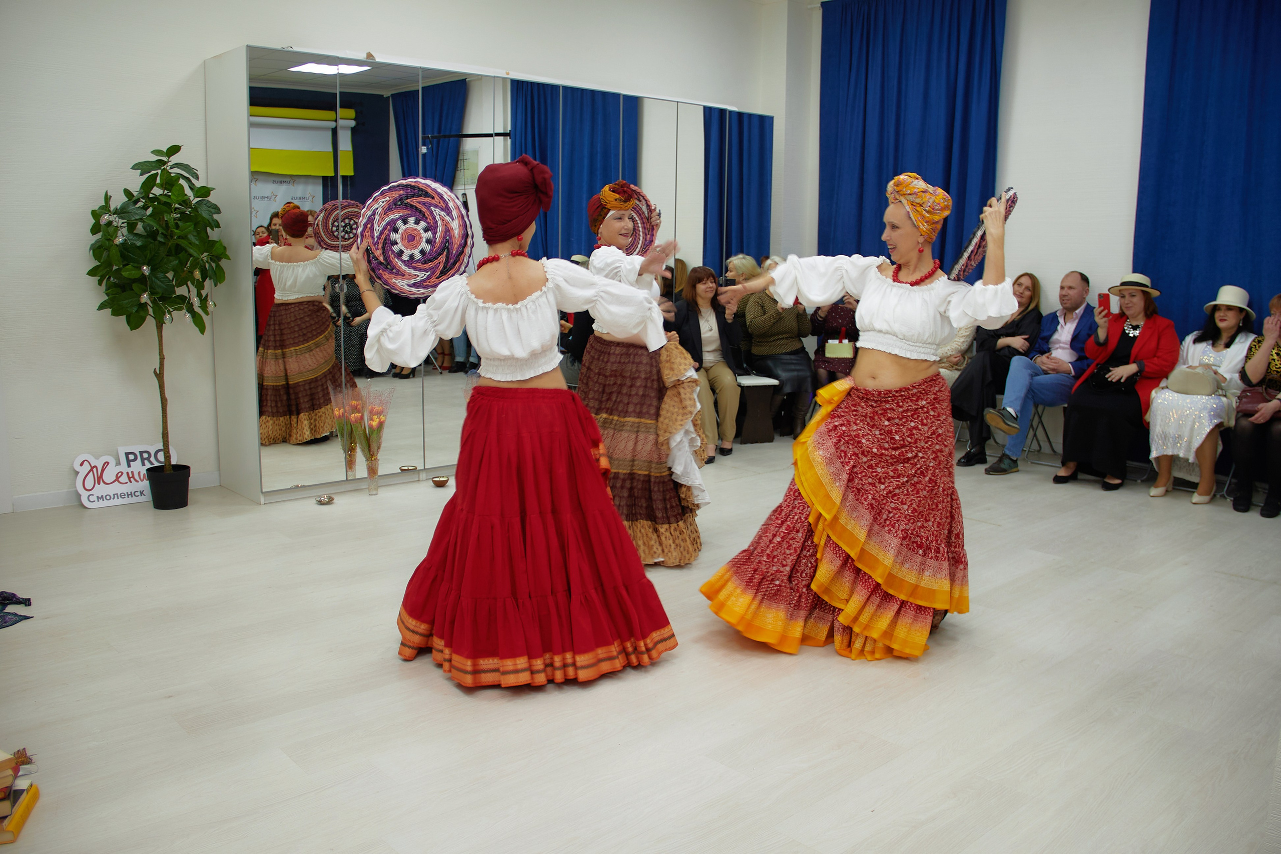 Творческий вечер «Дама в шляпе». Фотограф в Смоленске Ася Польшина
