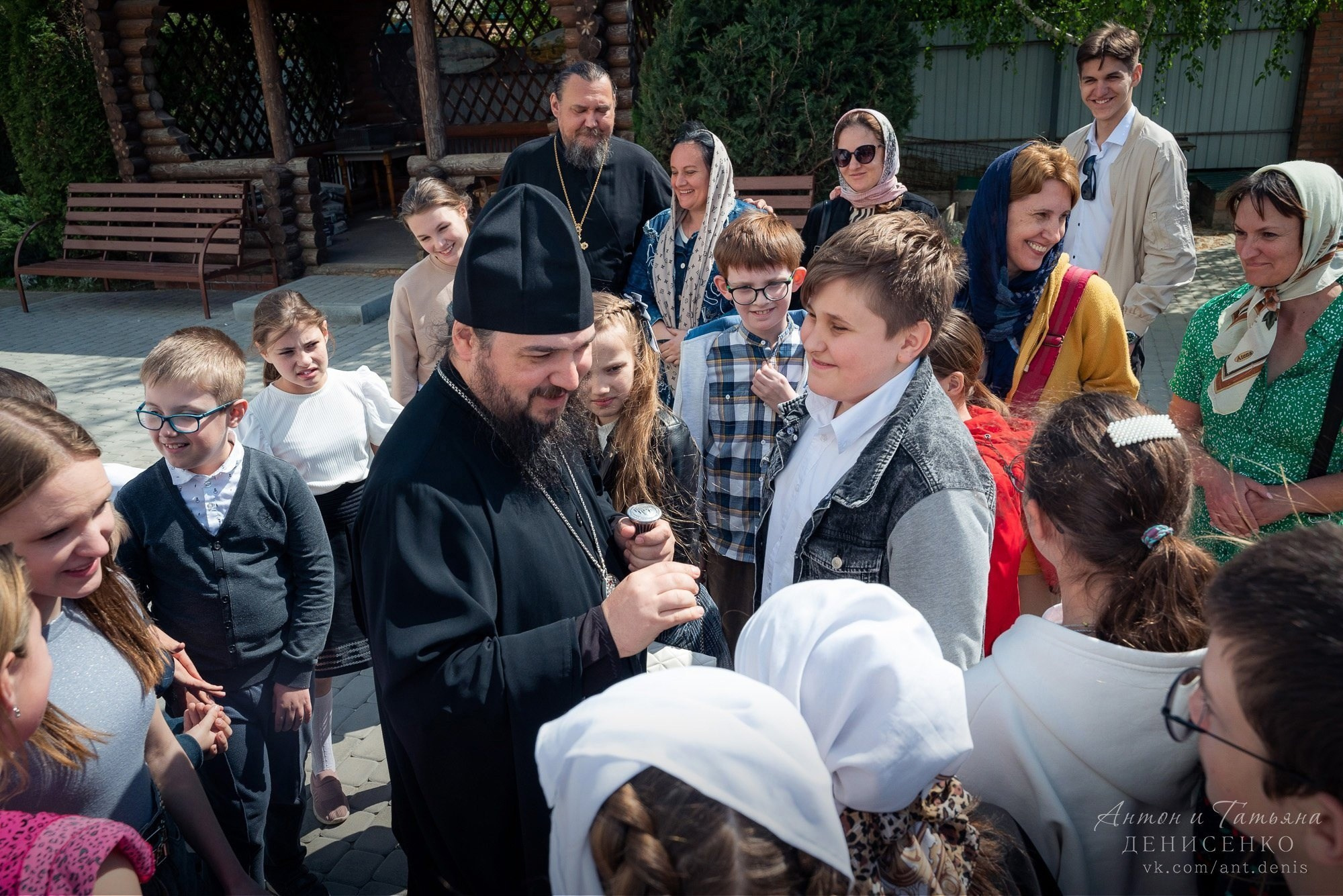 Антон и Татьяна Денисенко — В храме