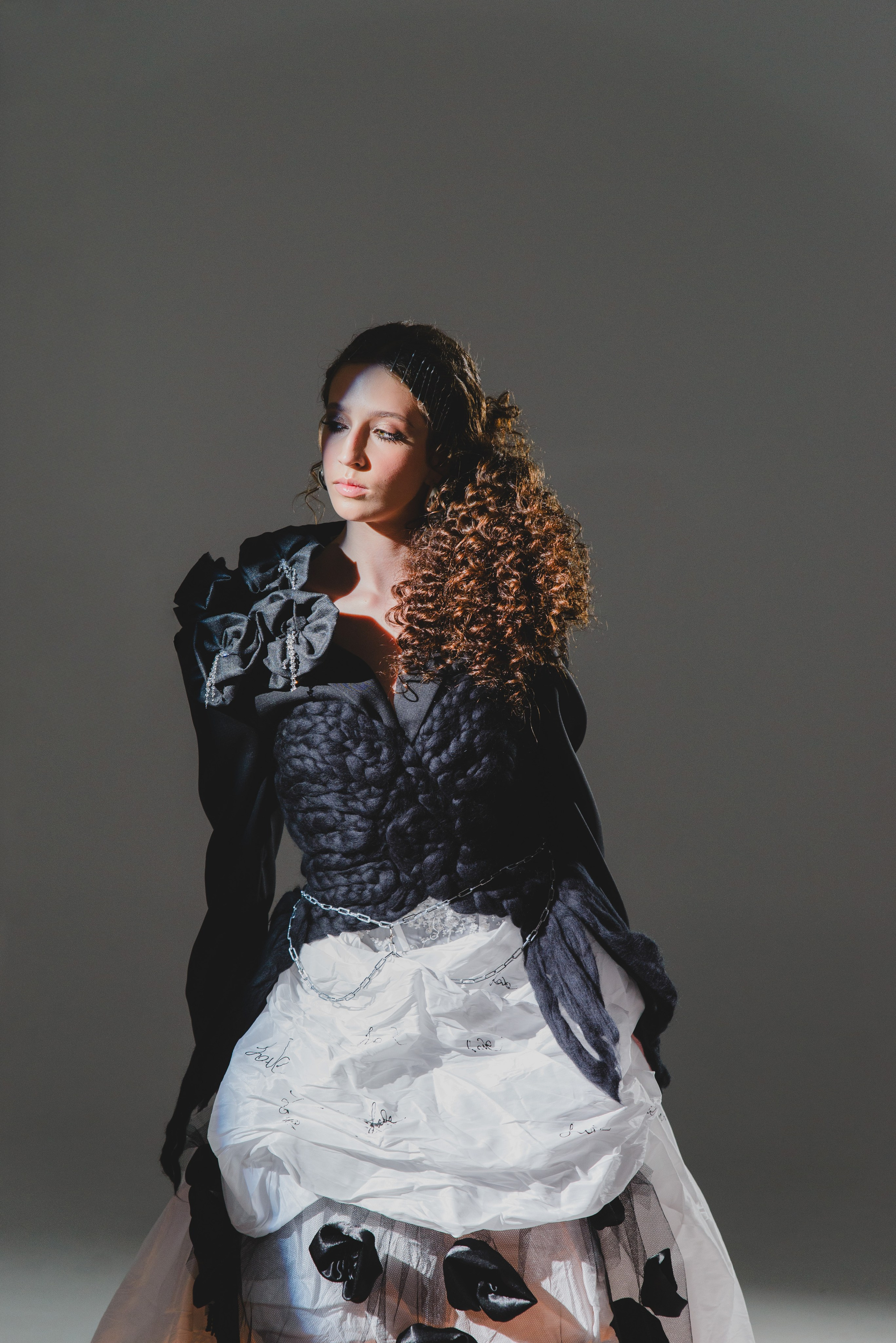 Женские портреты. Айсылу Счастливая — Фотограф | Ретушёр | Нейрокреатор