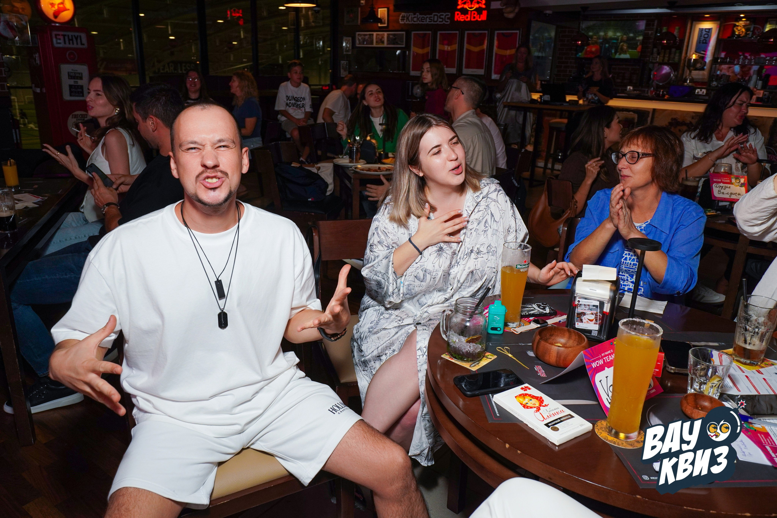 WOW QUIZ DUBAI. Фото | Видео Контент Мишель Ватаманюк