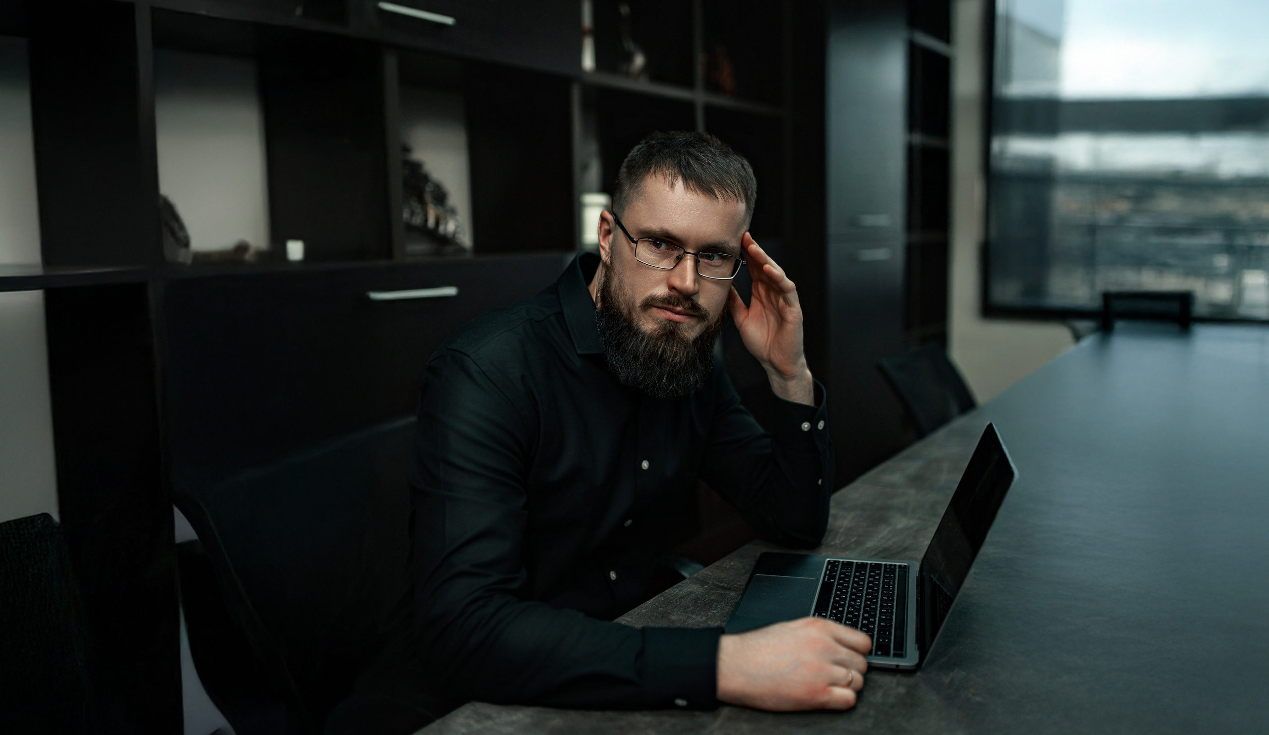 Владимир, бизнес портрет. Бизнес фотограф Ижевск — Назаров Роман