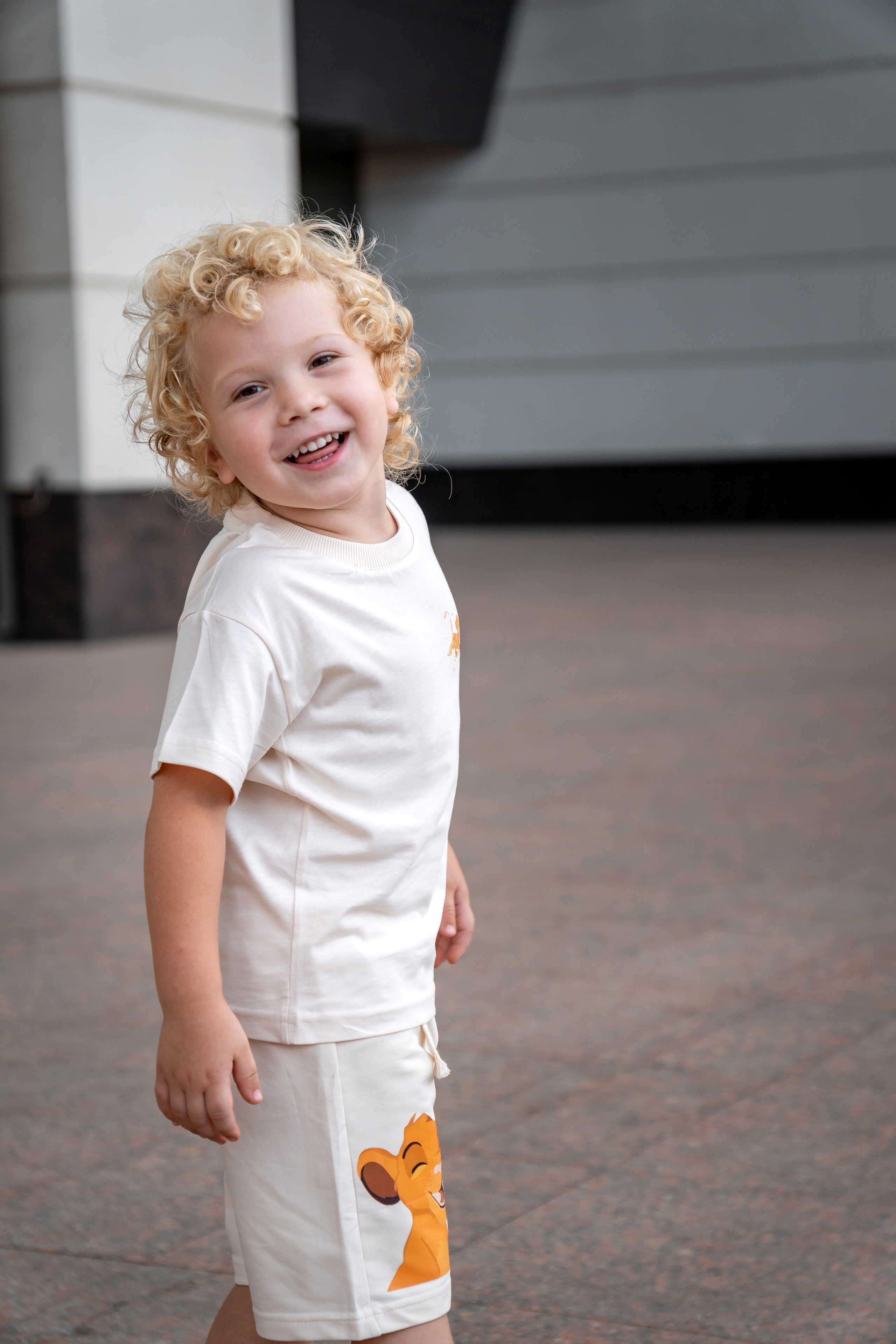 Детские костюмы на улице. Фотограф в Краснодаре и Краснодарском крае Елена Быкова