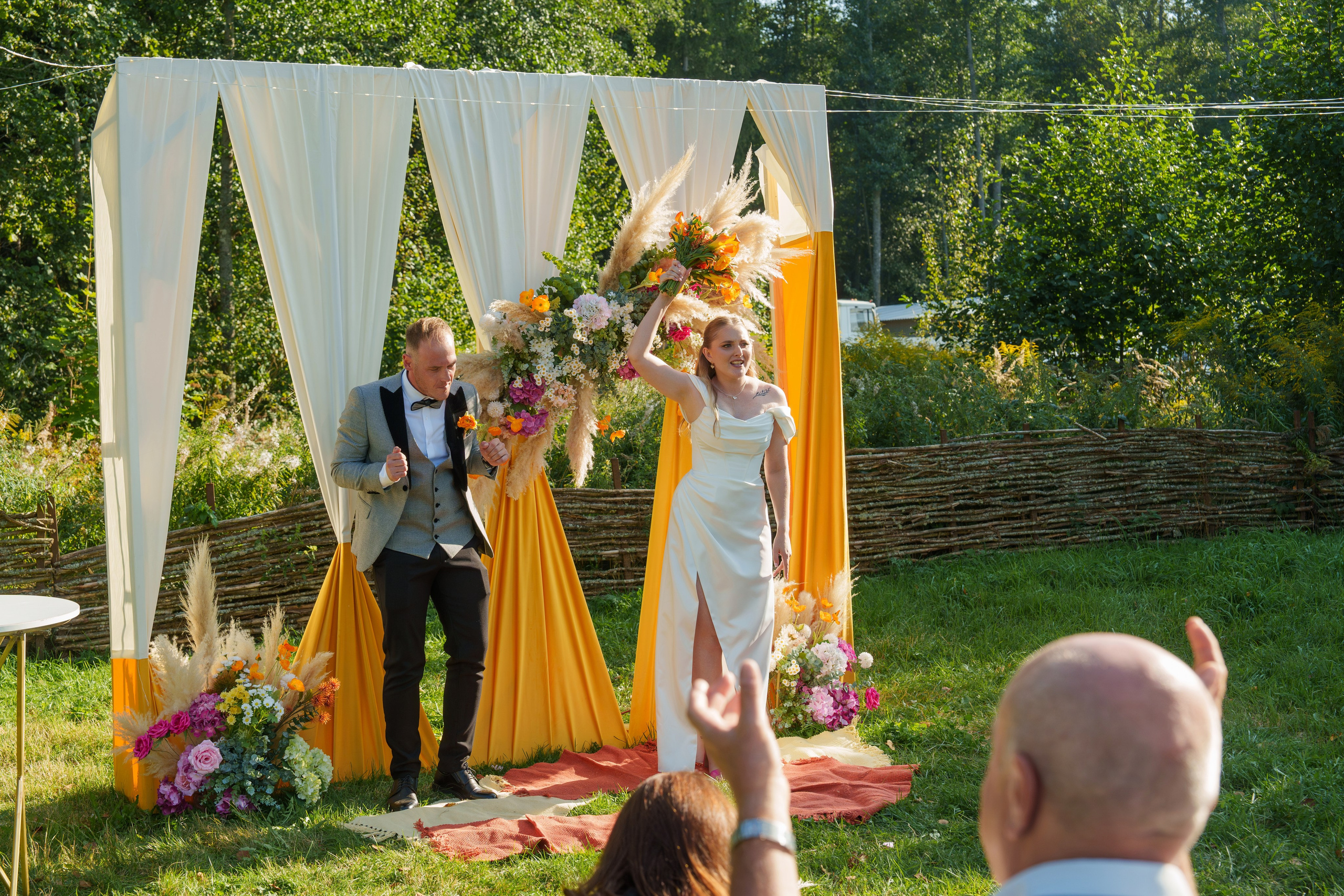 Свадьба — вечеринка Пожары любви Игорь и Юлия. Свадебный и репортажный фотограф Элина Козырьянова