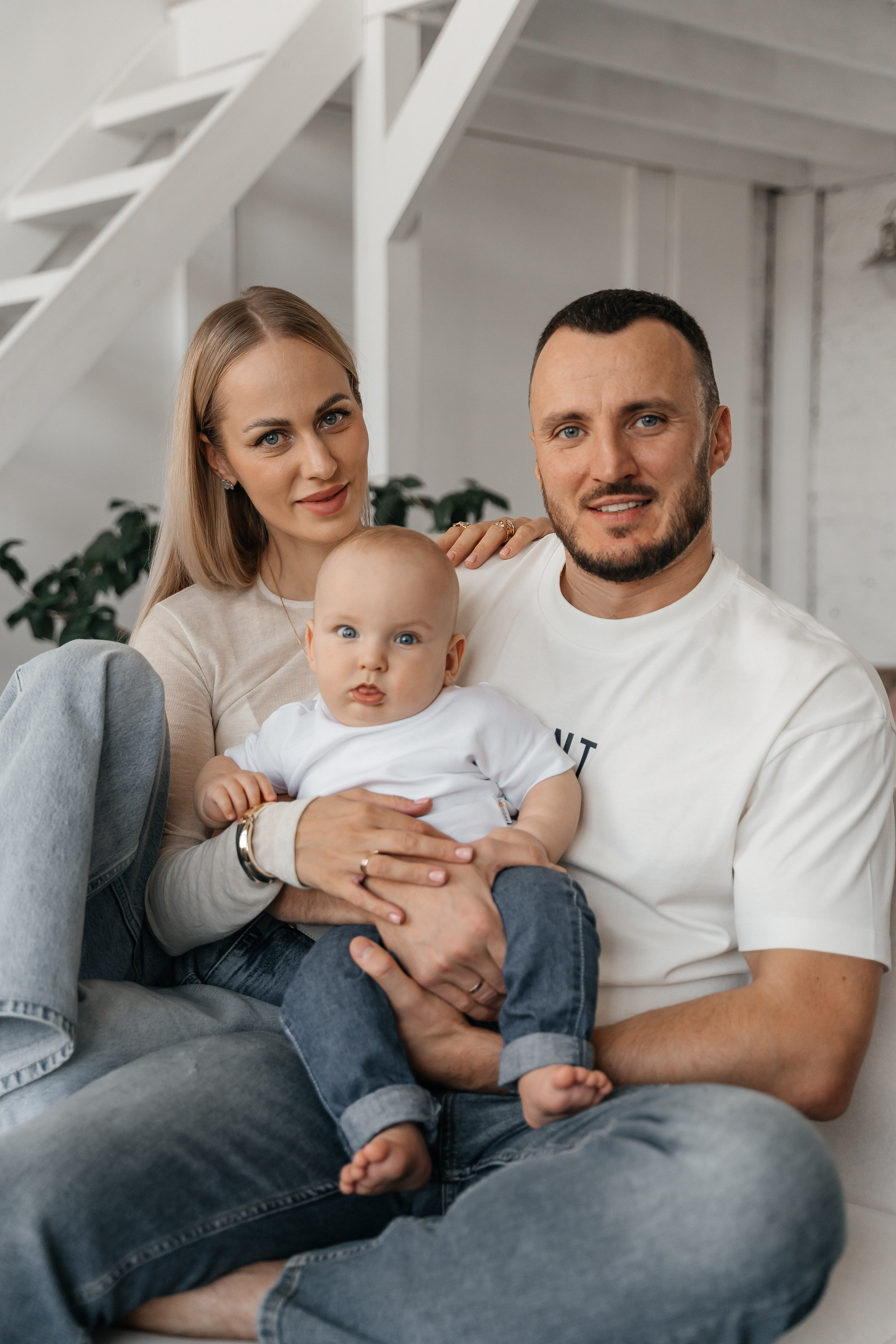 Саша, Юля и Лев. Волик Мария