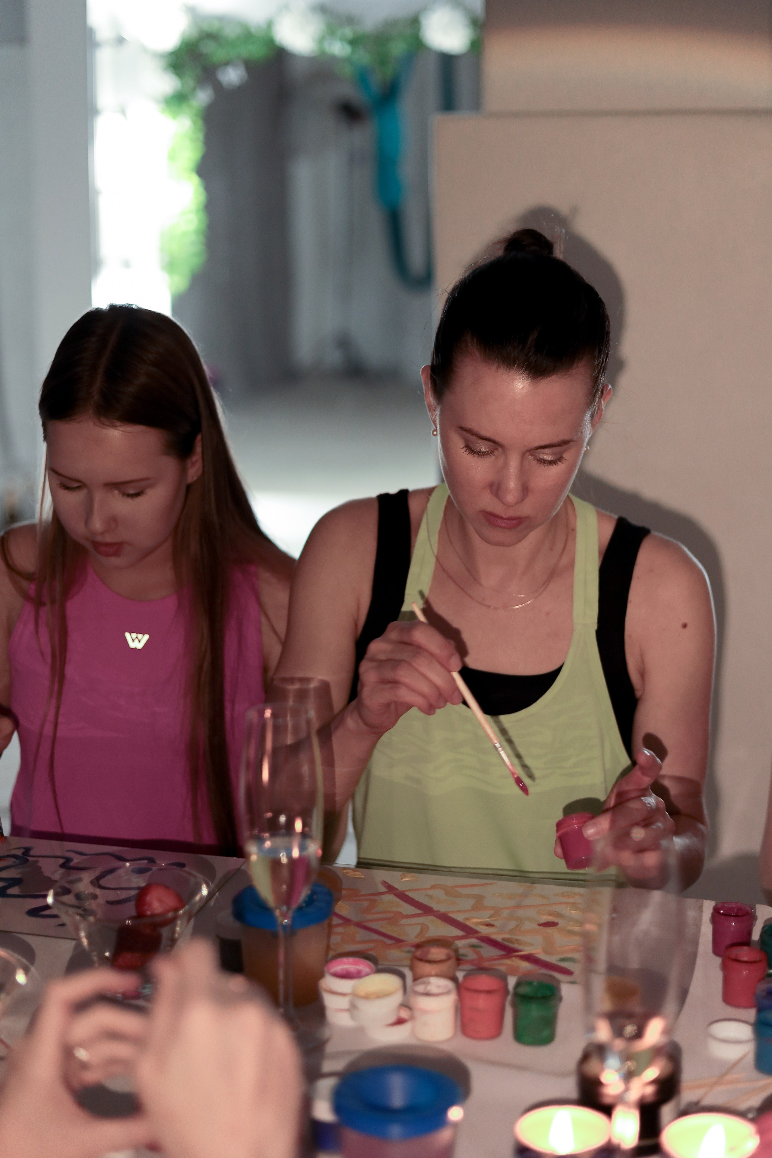 Арт-терапия + аэройога. Фотограф Надршина Лилия