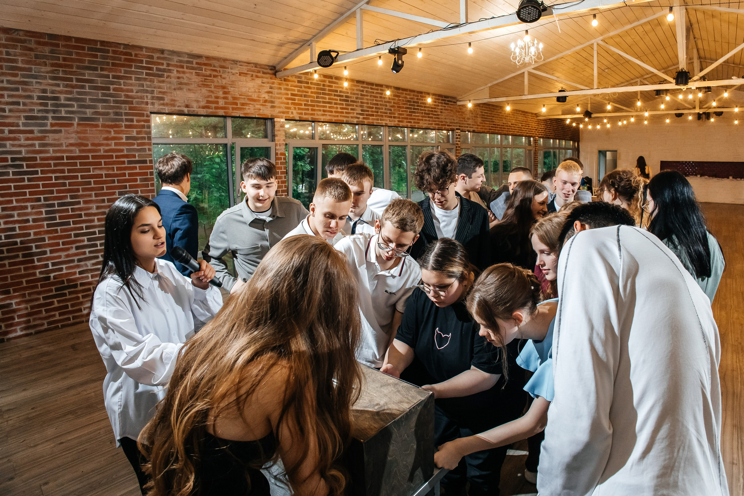 Выпускной 9 класс. Фотограф в Санкт-Петербурге Виктория Безверхая