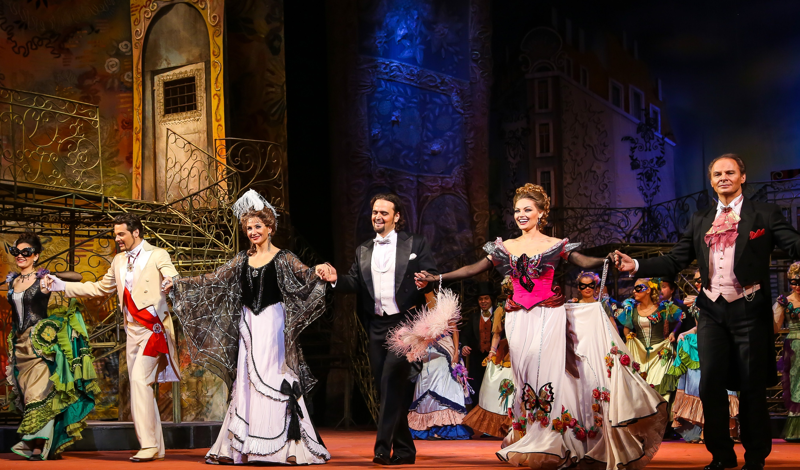 Летучая мышь в Московской оперетте. Дарья Письменюк / Darya Leitstern — фотограф, музыкант, журналист, путешественник