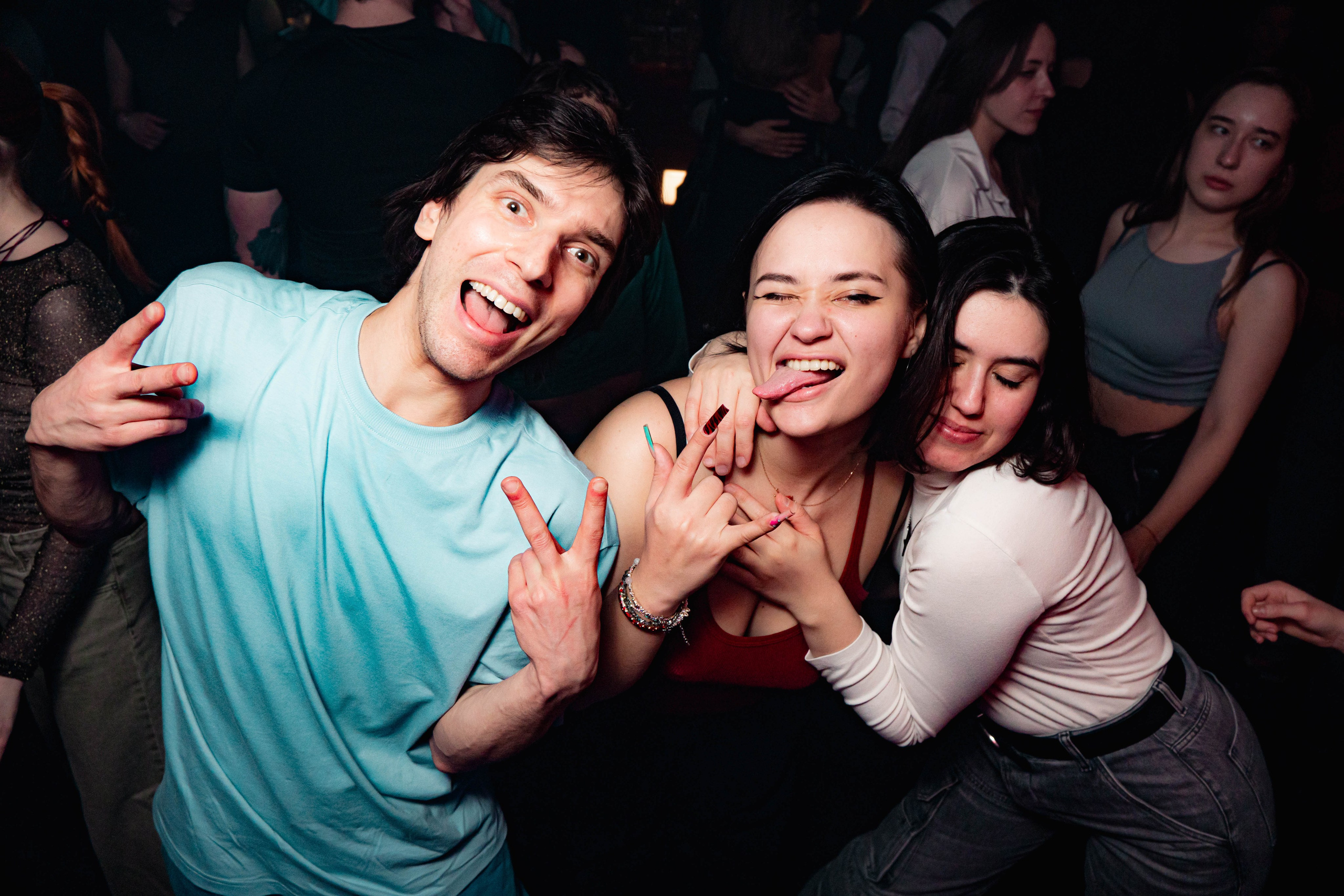 Бар ЮНИОН. Со стороны / репортажный фотограф в СПб