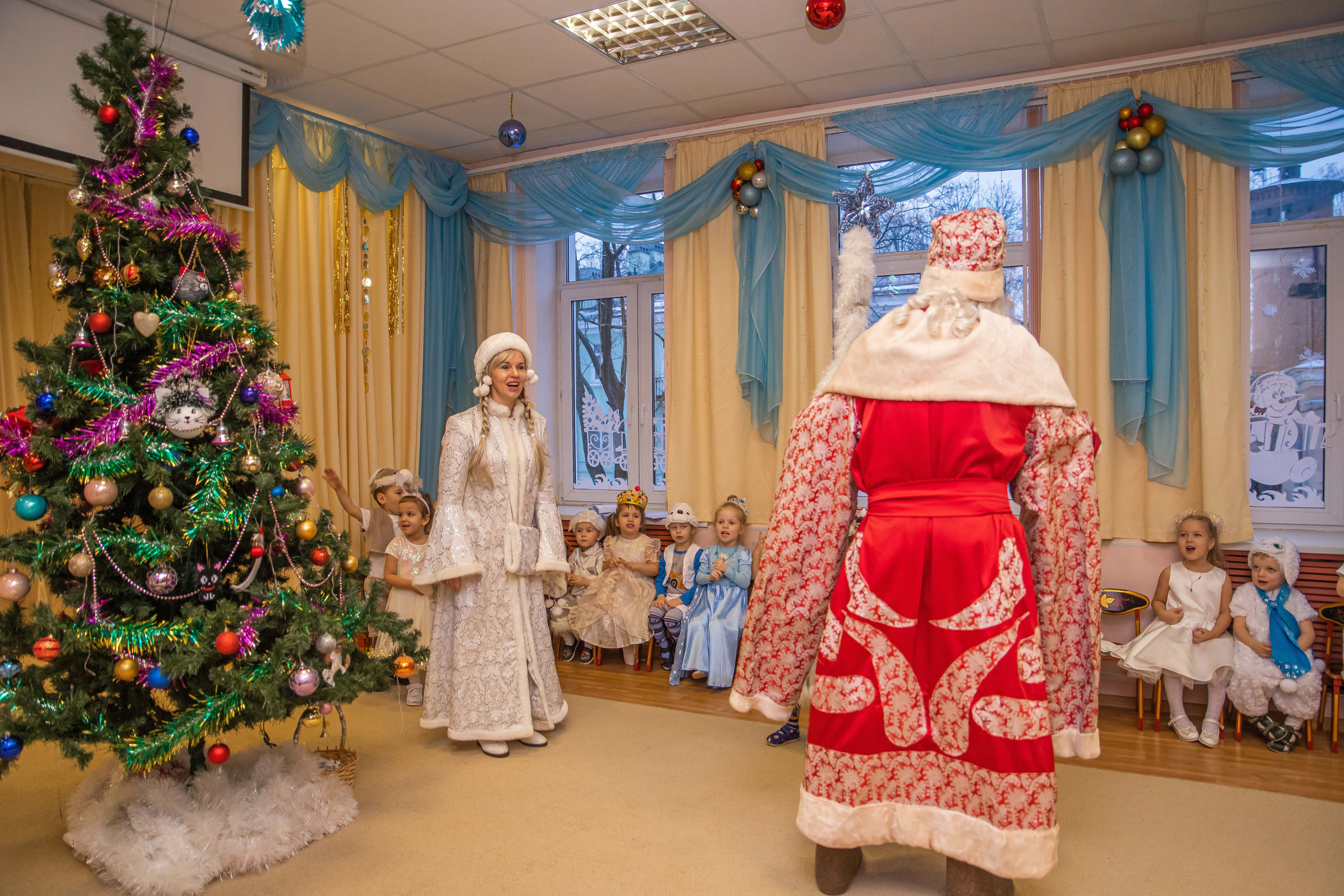 Утренник в детском саду. Семейный свадебный интерьерный фотограф Тверь Санкт- Марина Свистунова