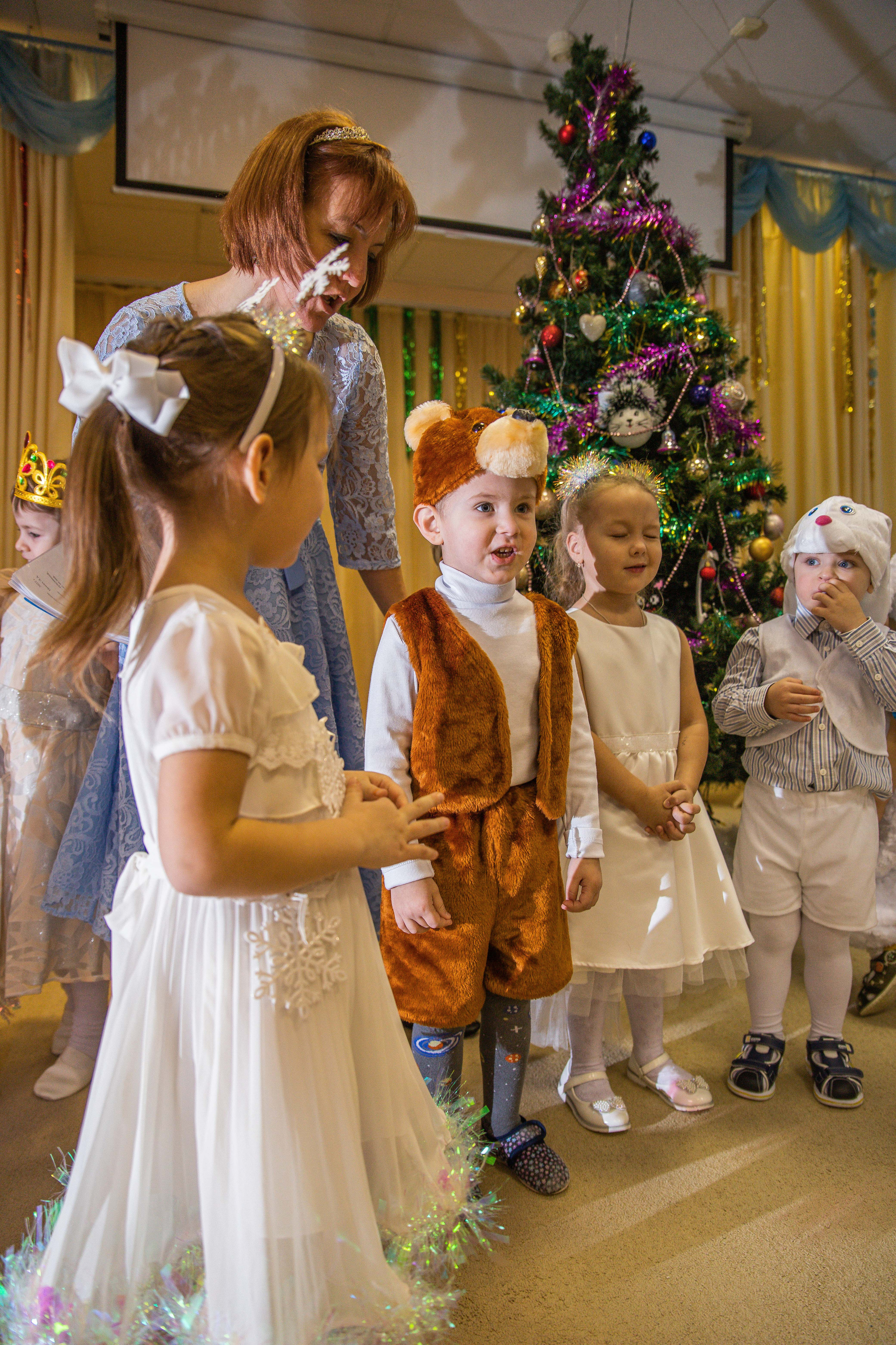 Утренник в детском саду. Семейный свадебный интерьерный фотограф Тверь Санкт- Марина Свистунова
