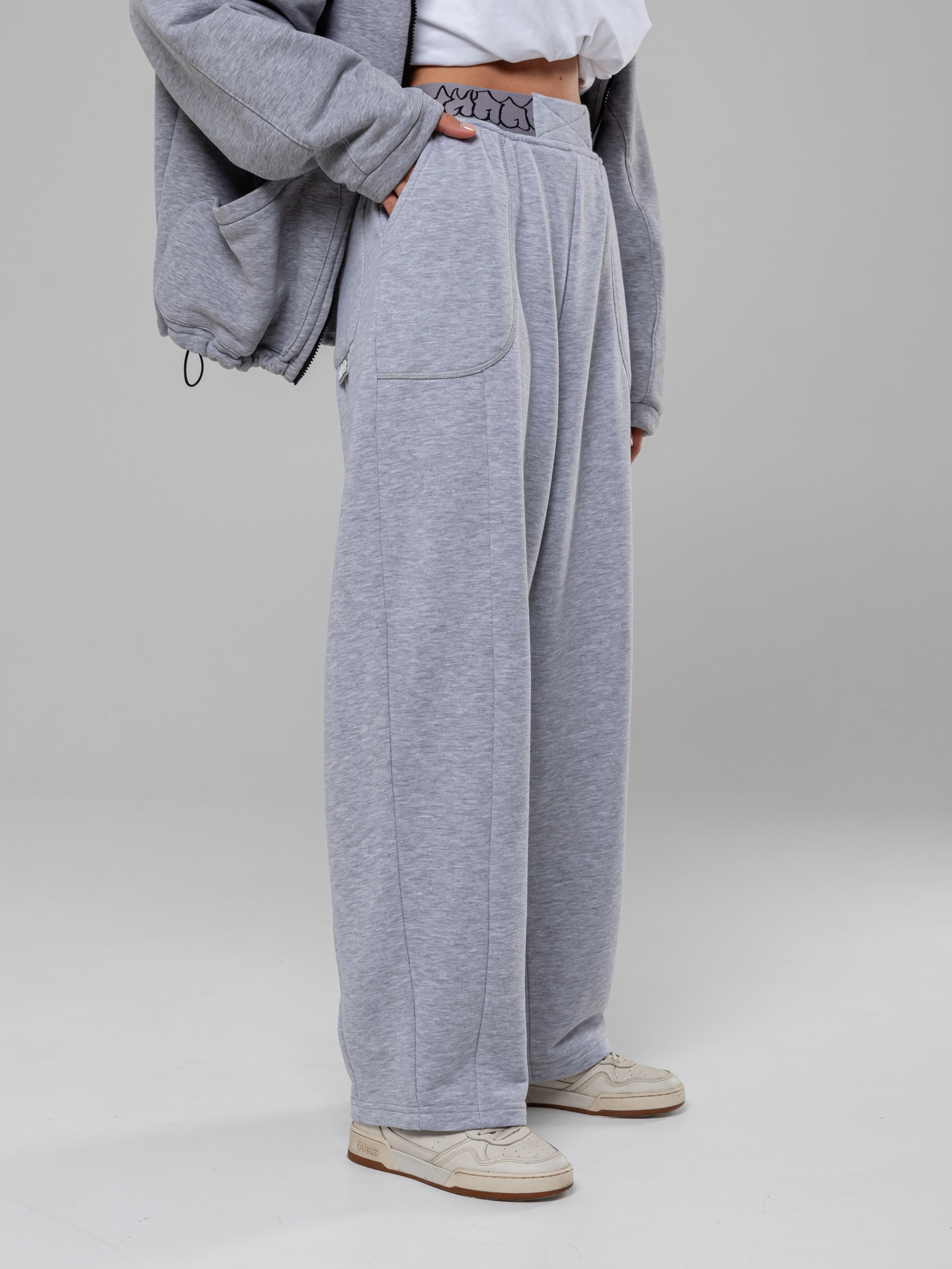 Худи и штаны. Фотограф в Краснодаре Арина Кудряшова