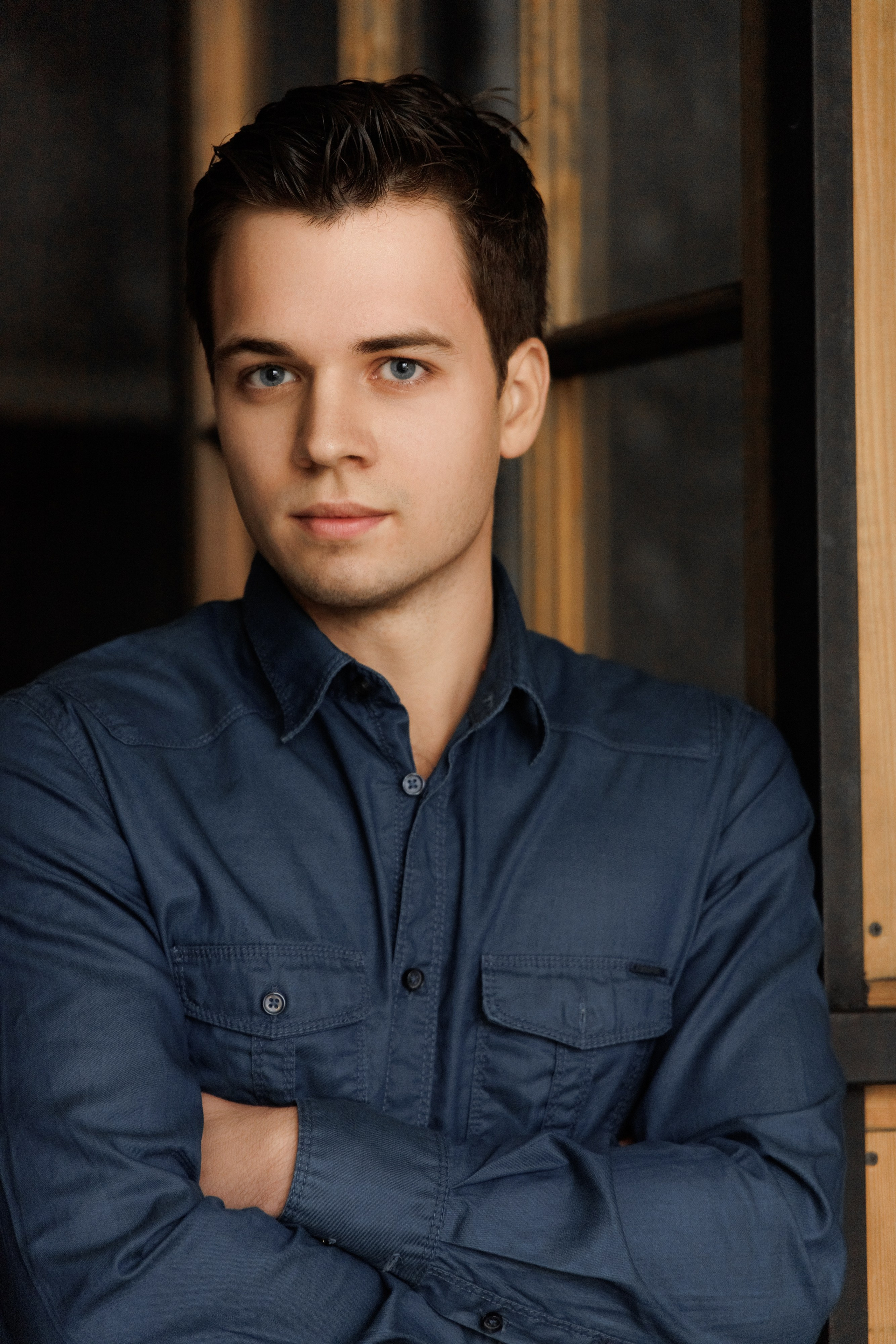 Фотосессия для Леонида. Женский и мужской фотограф в Нижнем Новгороде Наталья Латыпова. Портреты в низком ключе